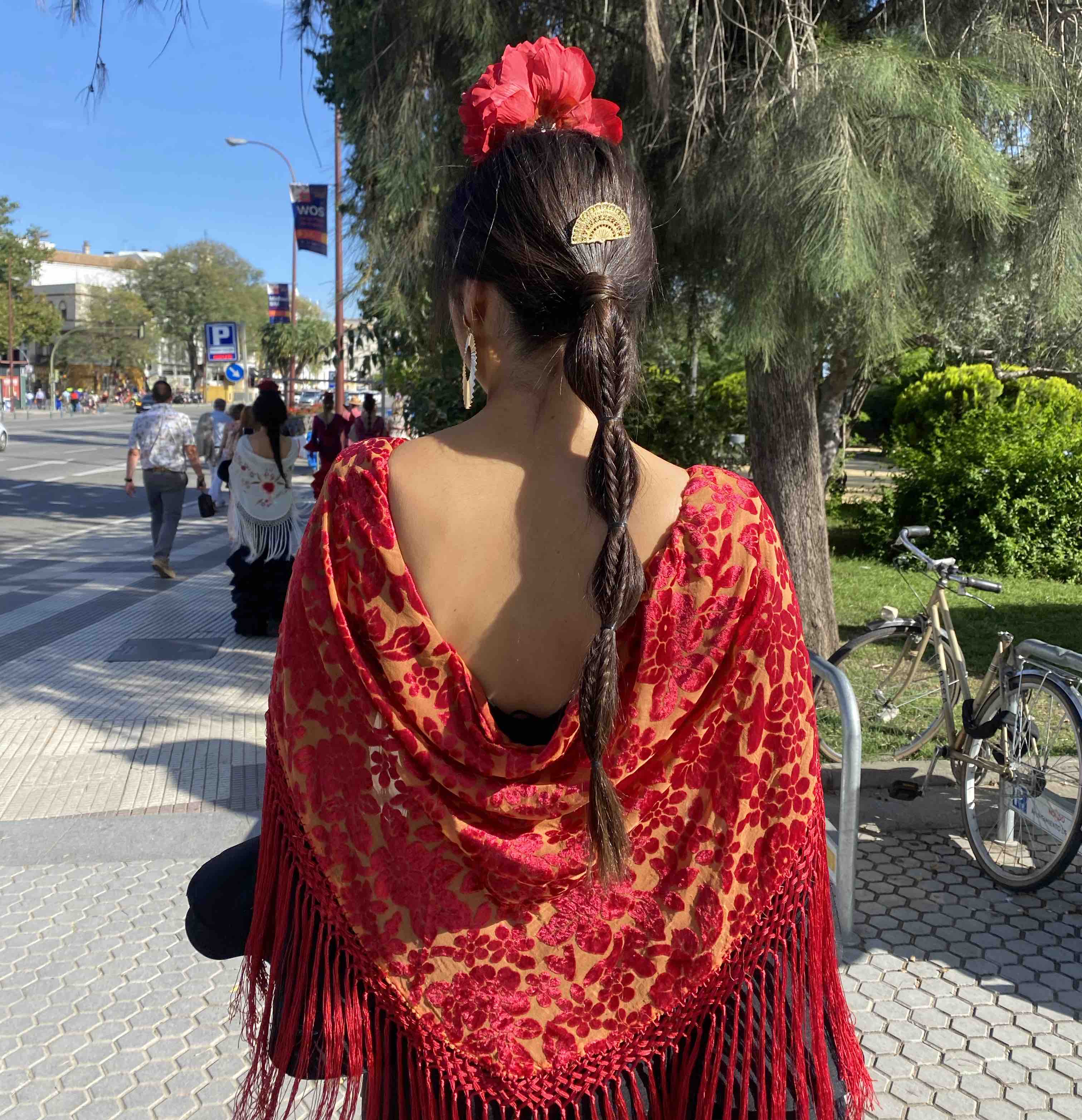 Vestido de flamenca negro + mantón rojo incluido Sibilina Flamenca — foto 4 de 4