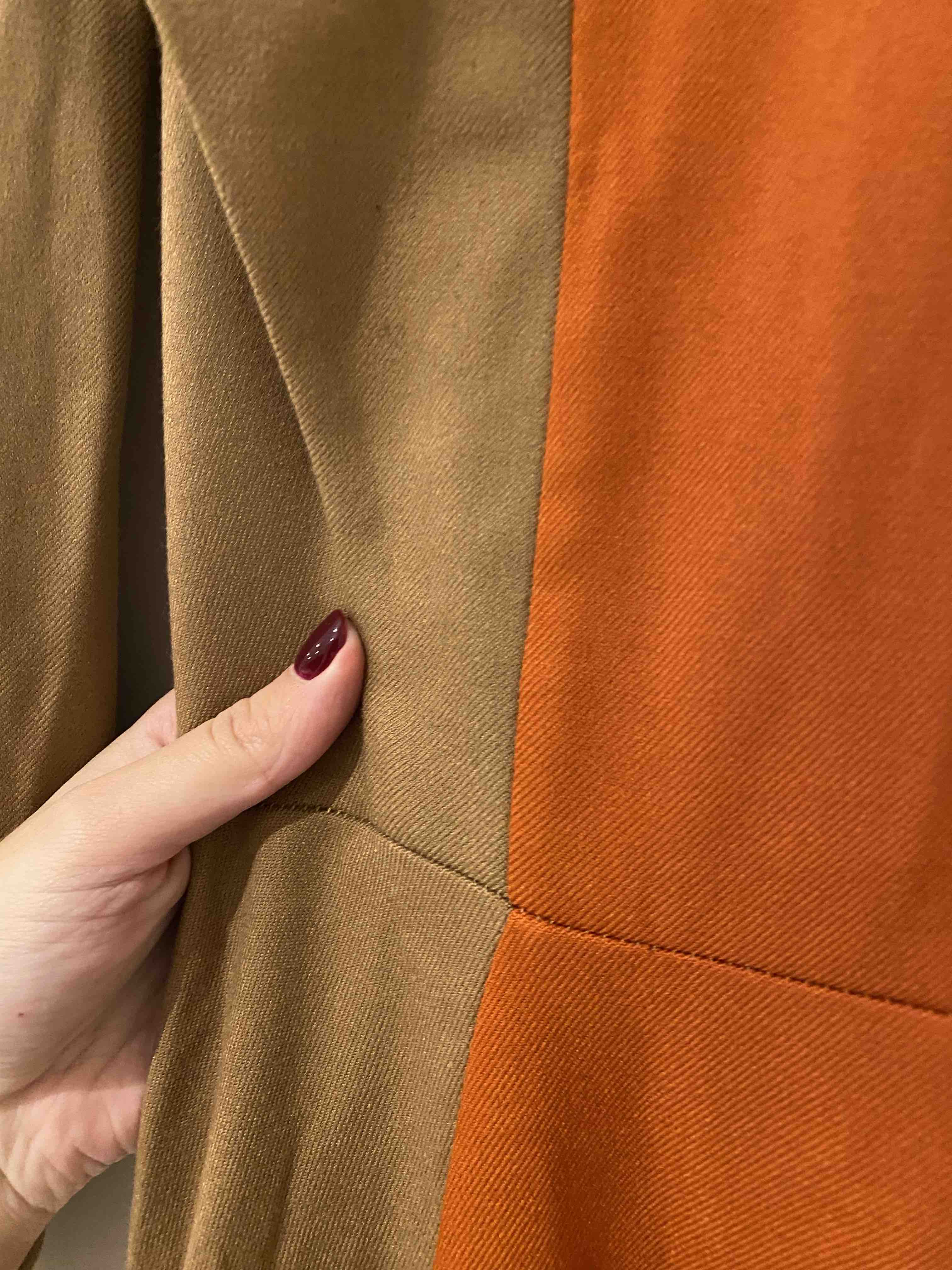 Vestido bicolor The IQ collection — foto 4 de 4