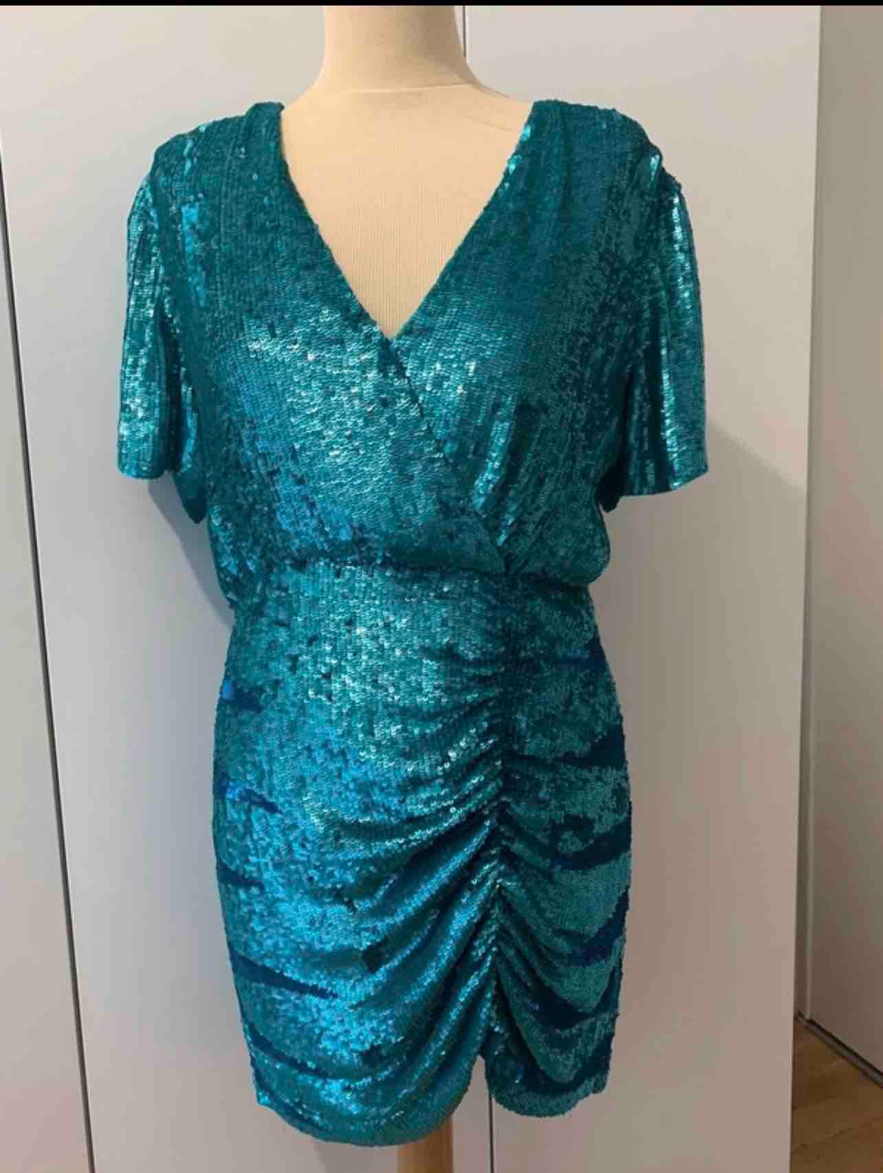 Vestido de retrofete 700 € — foto 5 de 5