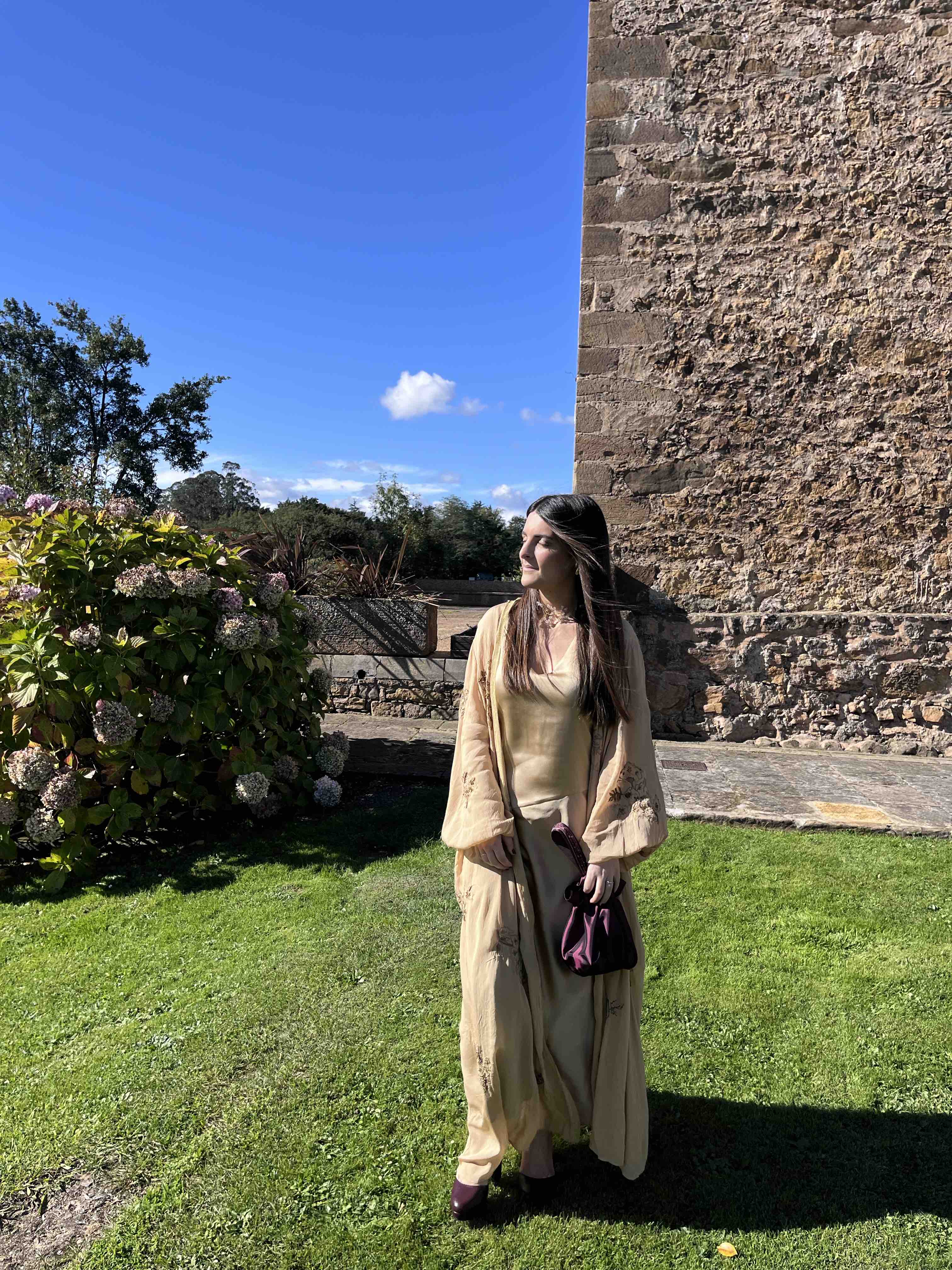 Vestido Bimani dorado — foto 1 de 6