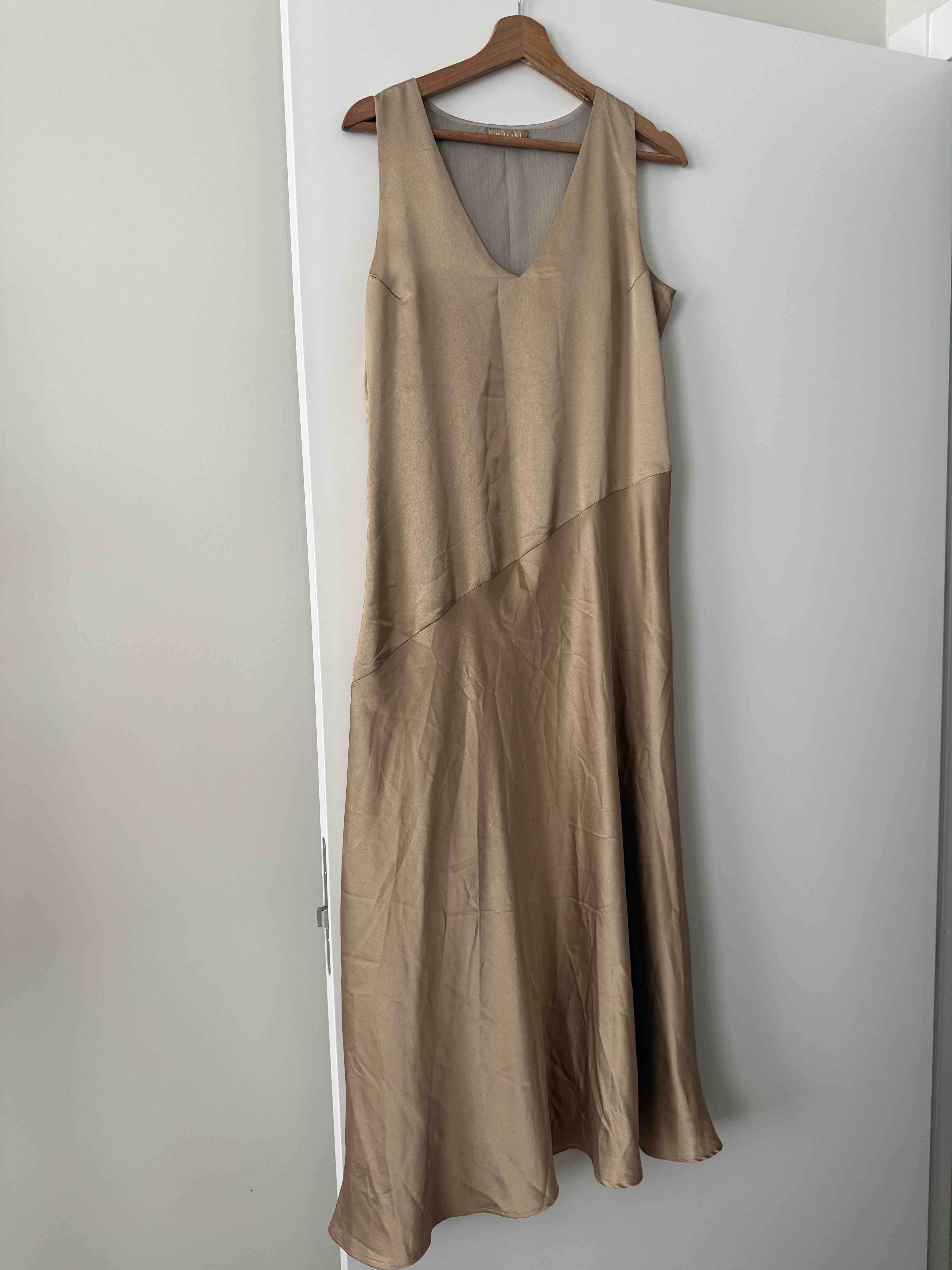 Vestido Bimani dorado — foto 4 de 6