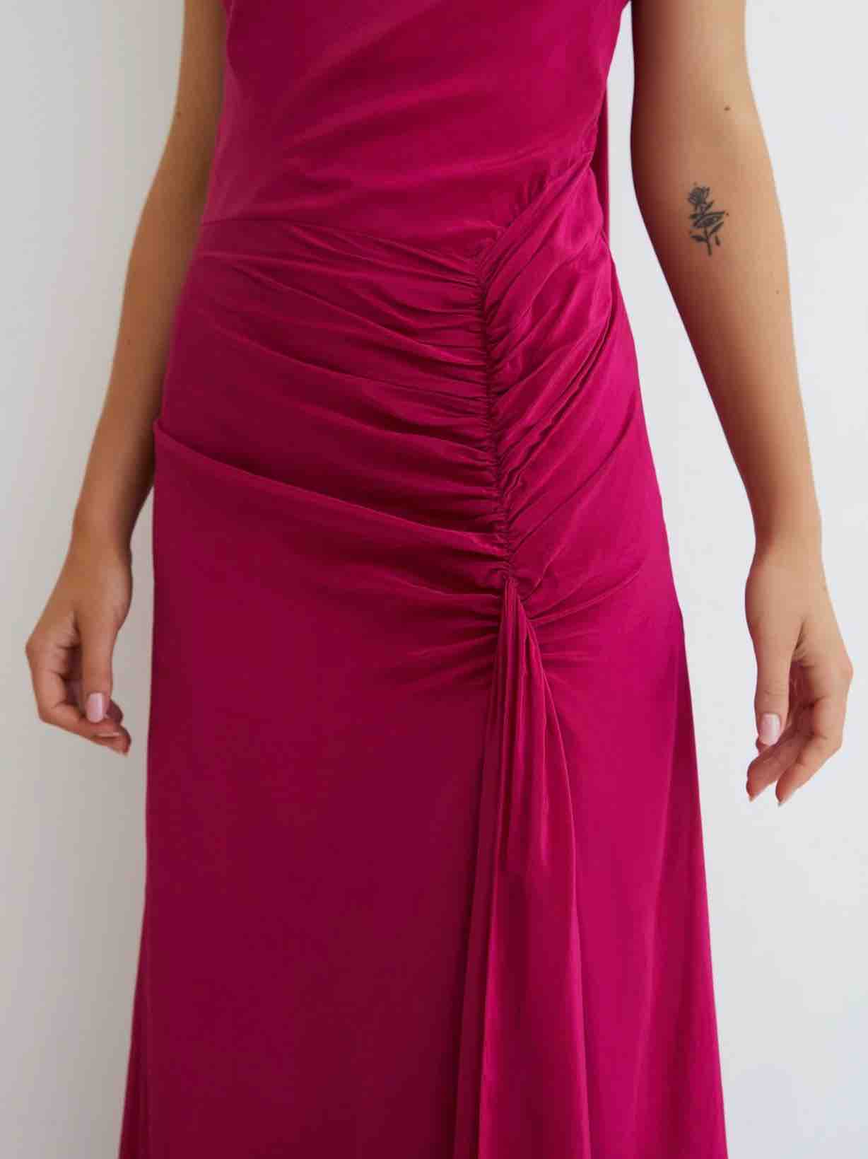 Vestido redondo brand — foto 3 de 3