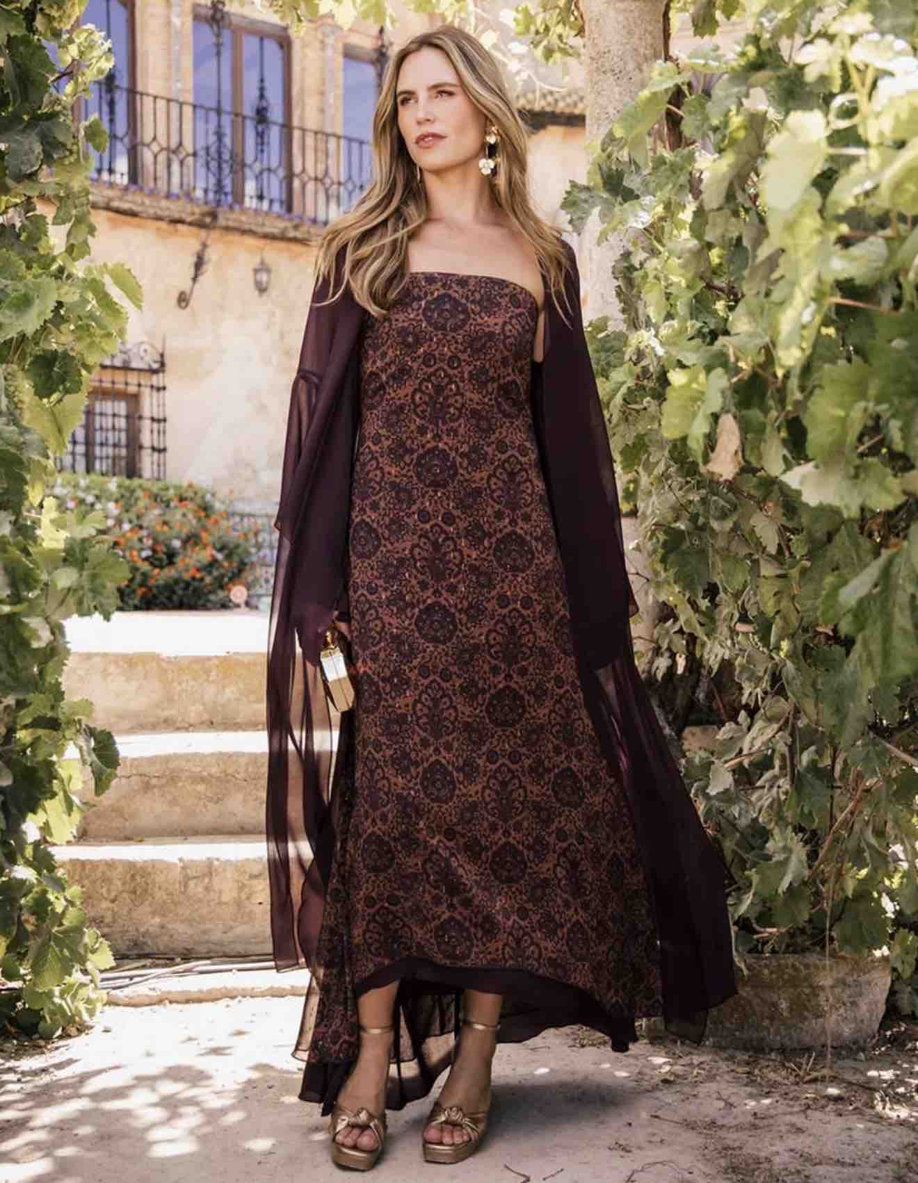 Vestido con chaqueta mariquita trasquila — foto 4 de 4