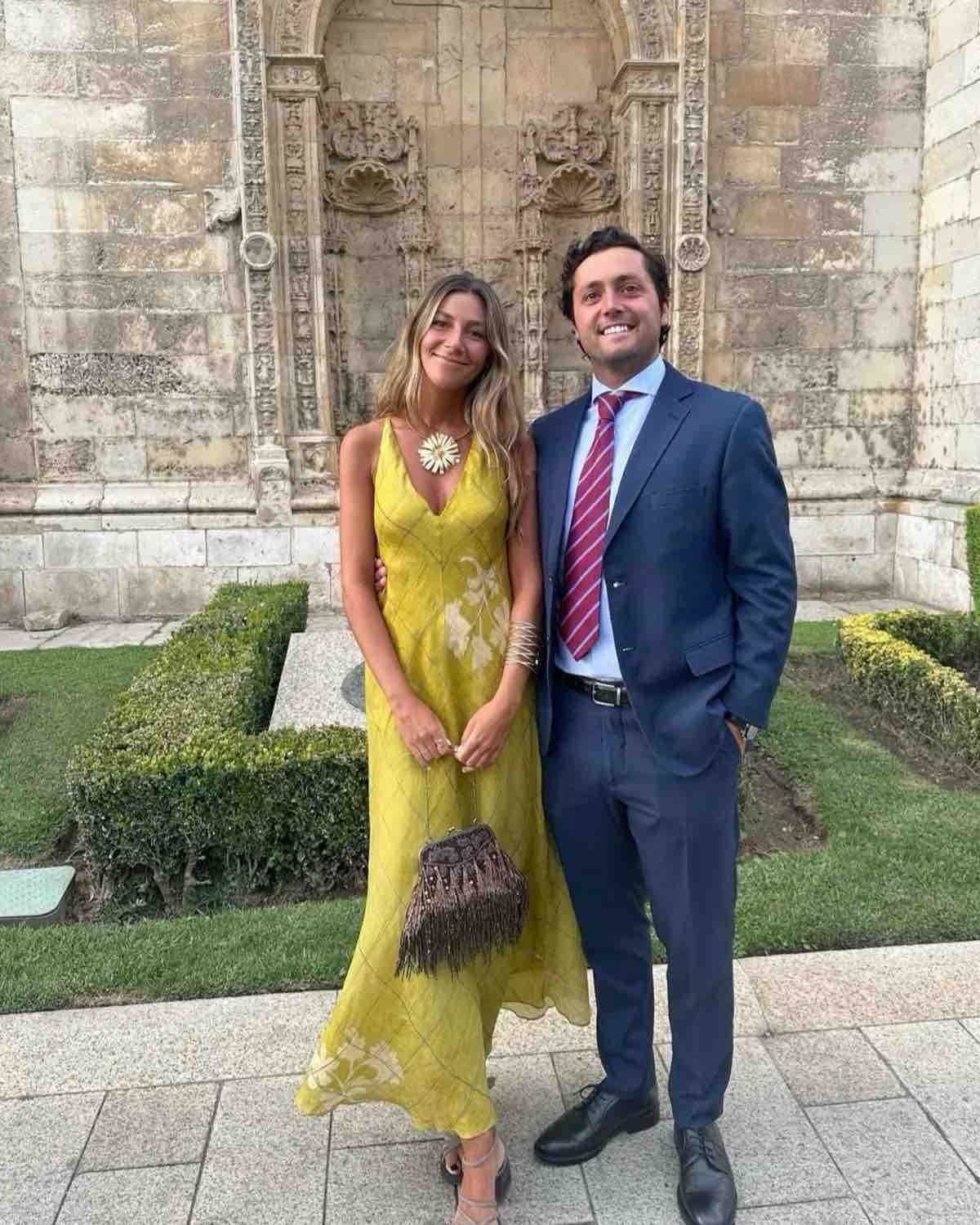 Vestido invitada lino Massimo Dutti — foto 2 de 2