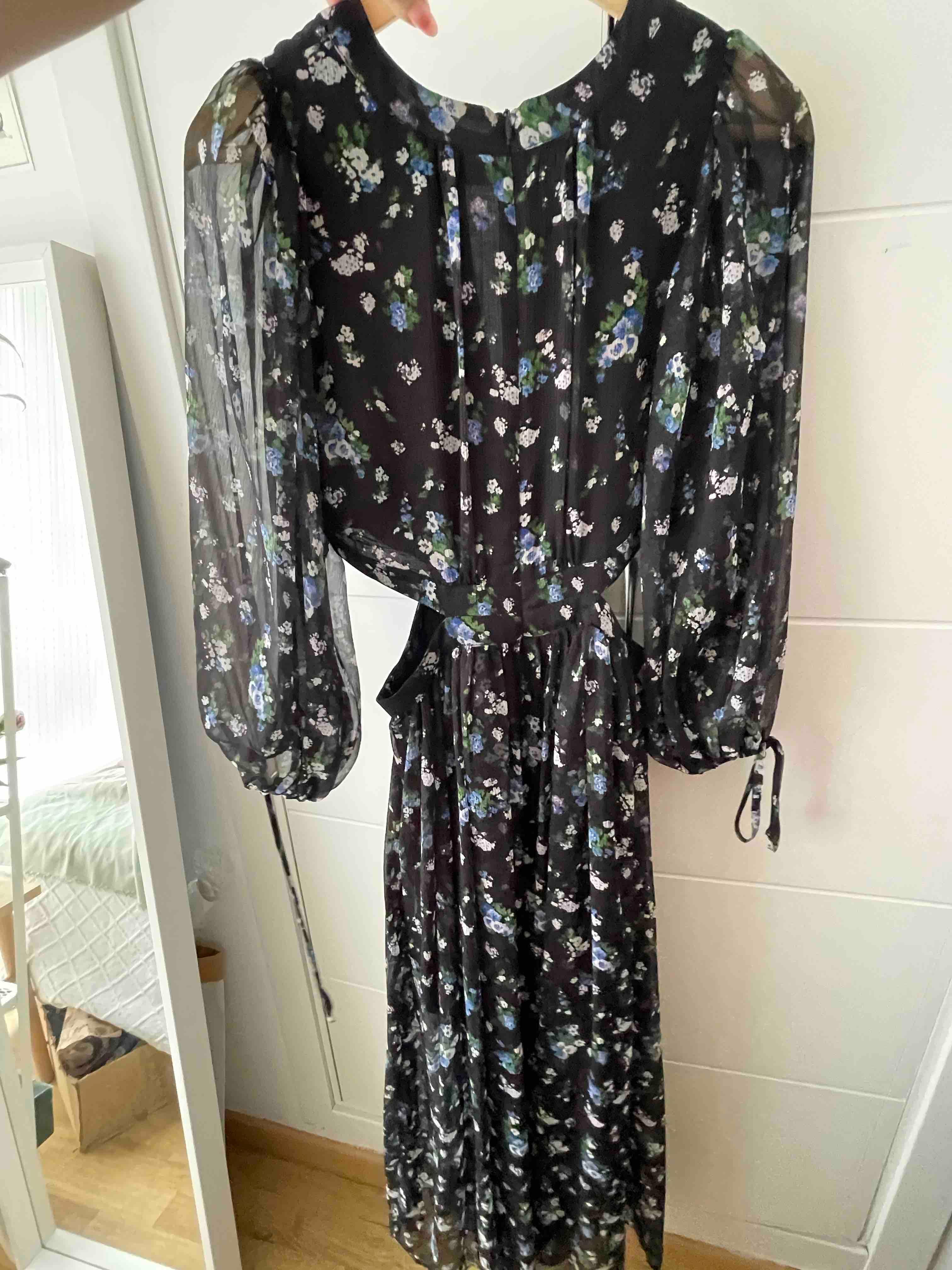 Vestido cutouts Maje — foto 3 de 6