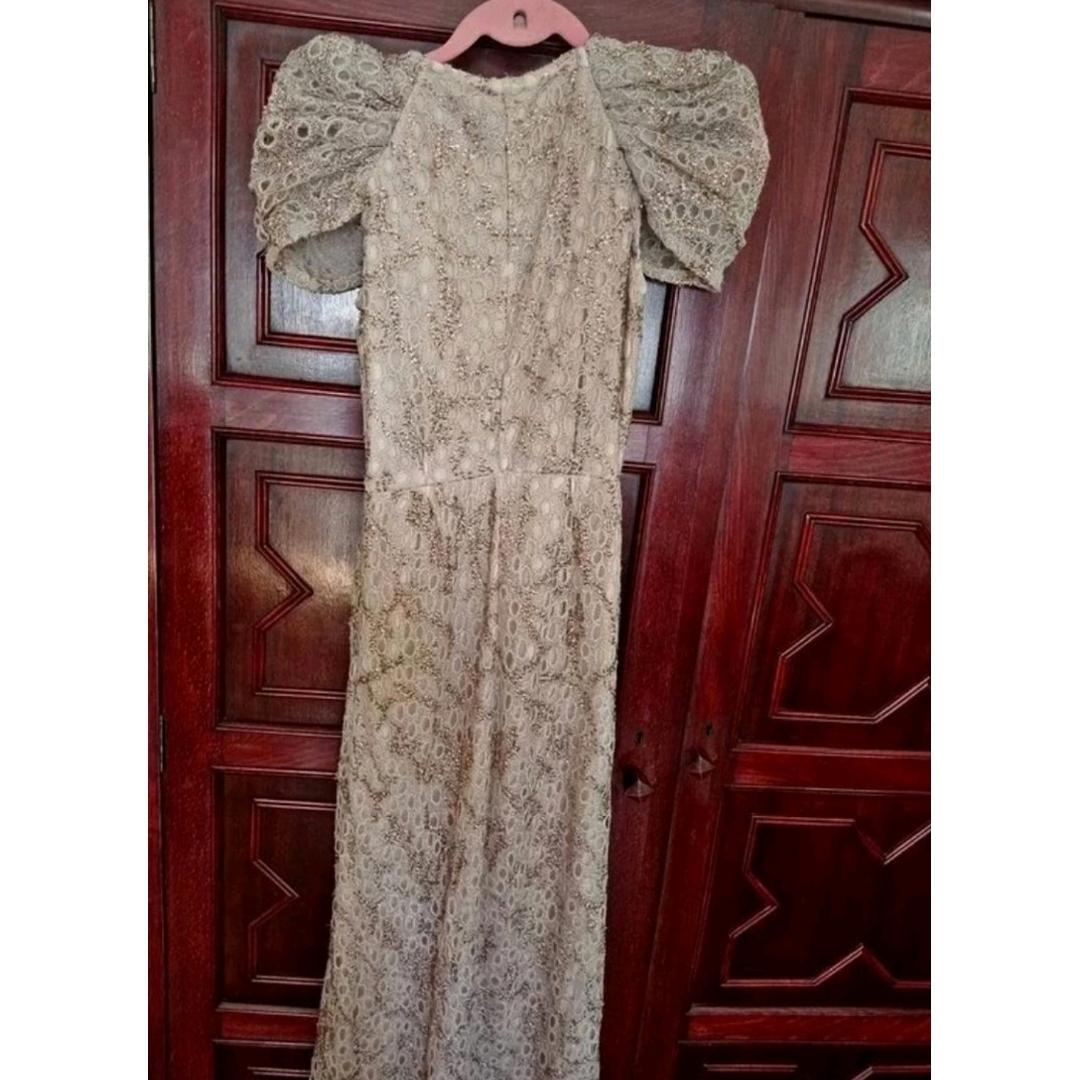 Vestido Hoss Intropia bordado lentejuelas — foto 2 de 6