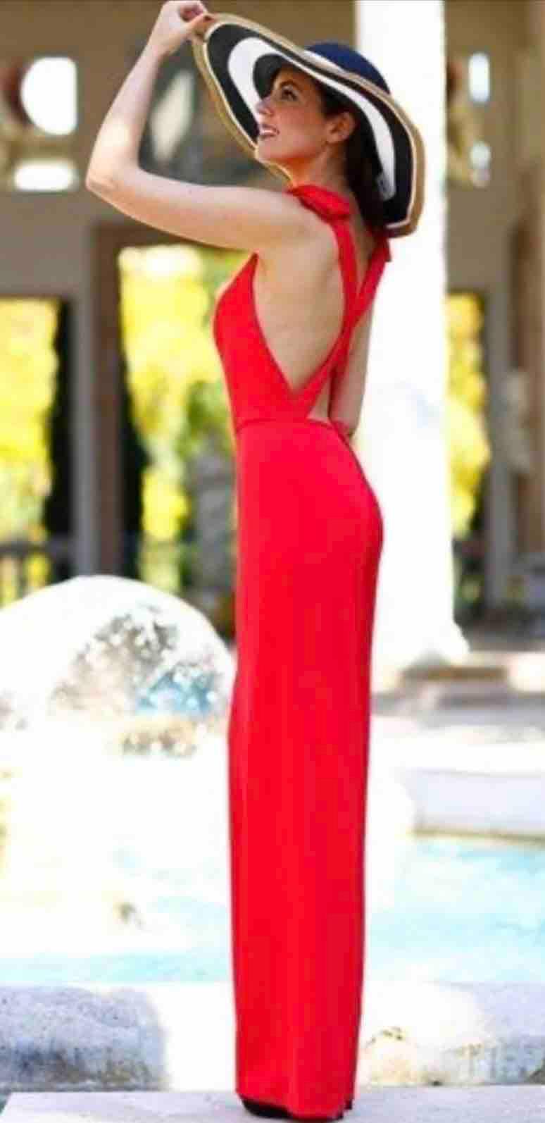 Mono rojo espalda al aire SILVIA NAVARRO — foto 3 de 5