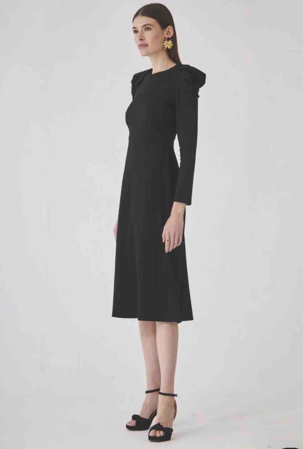 Vestido negro Coosy — foto 3 de 3