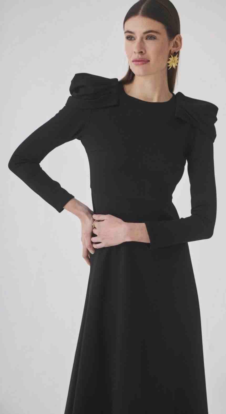 Vestido negro Coosy — foto 1 de 3