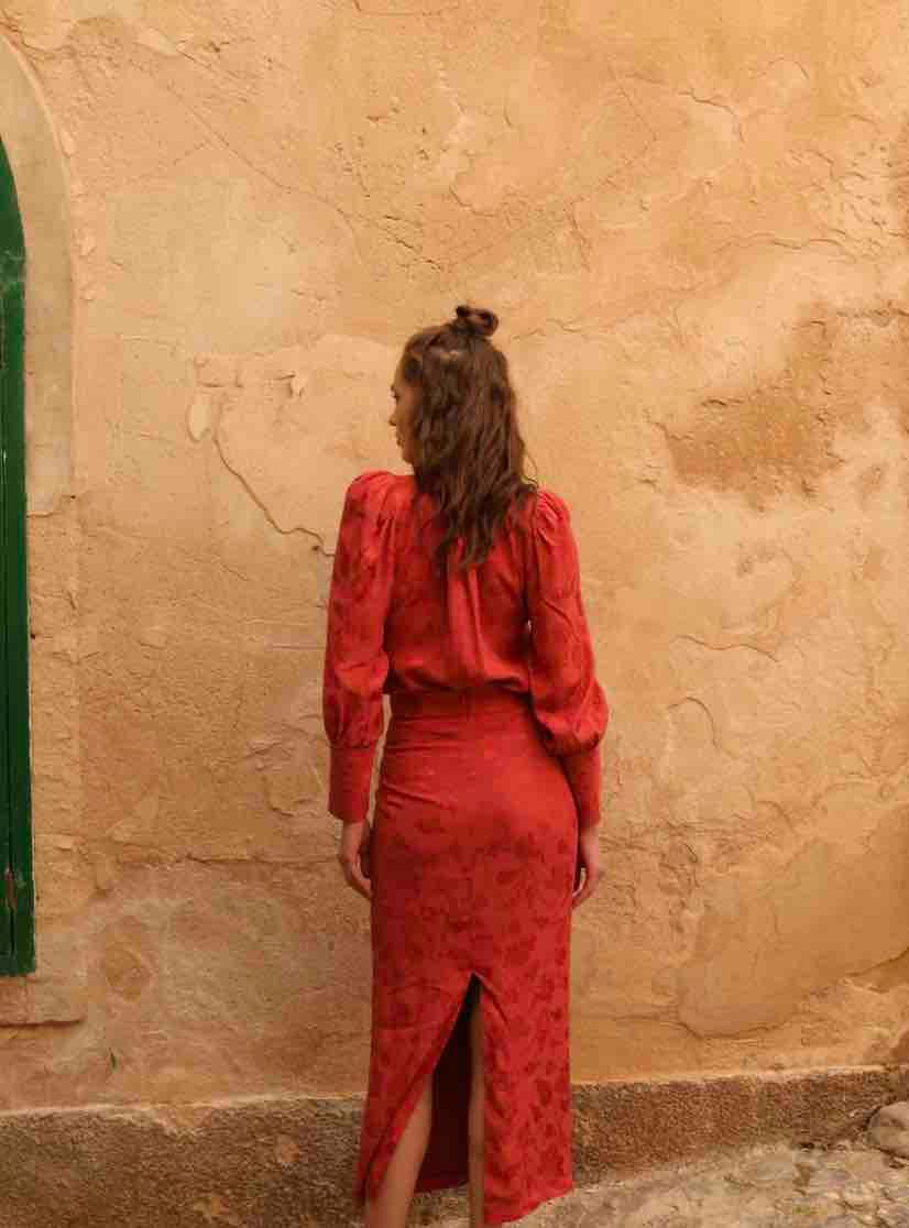 Conjunto Rojo Seco Mattüi — foto 2 de 3