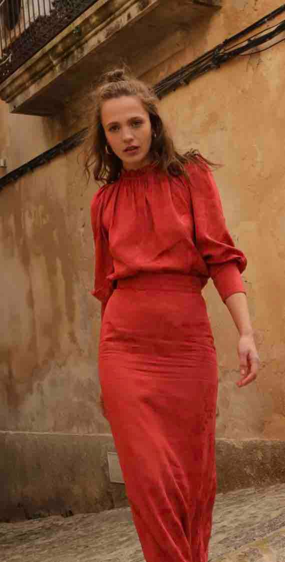 Conjunto Rojo Seco Mattüi — foto 1 de 3