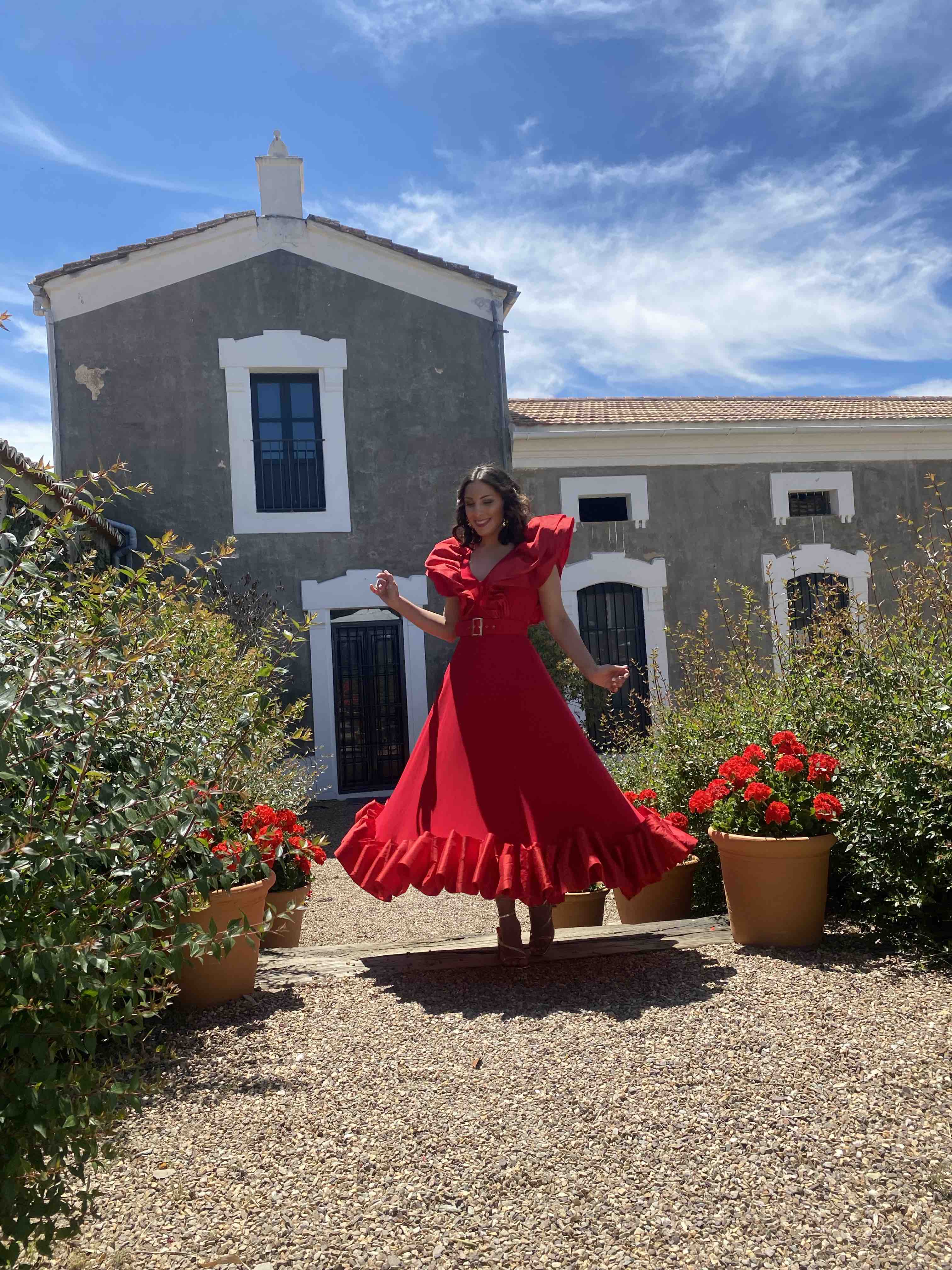 Vestido midi rojo Rocio Osorno — foto 2 de 4