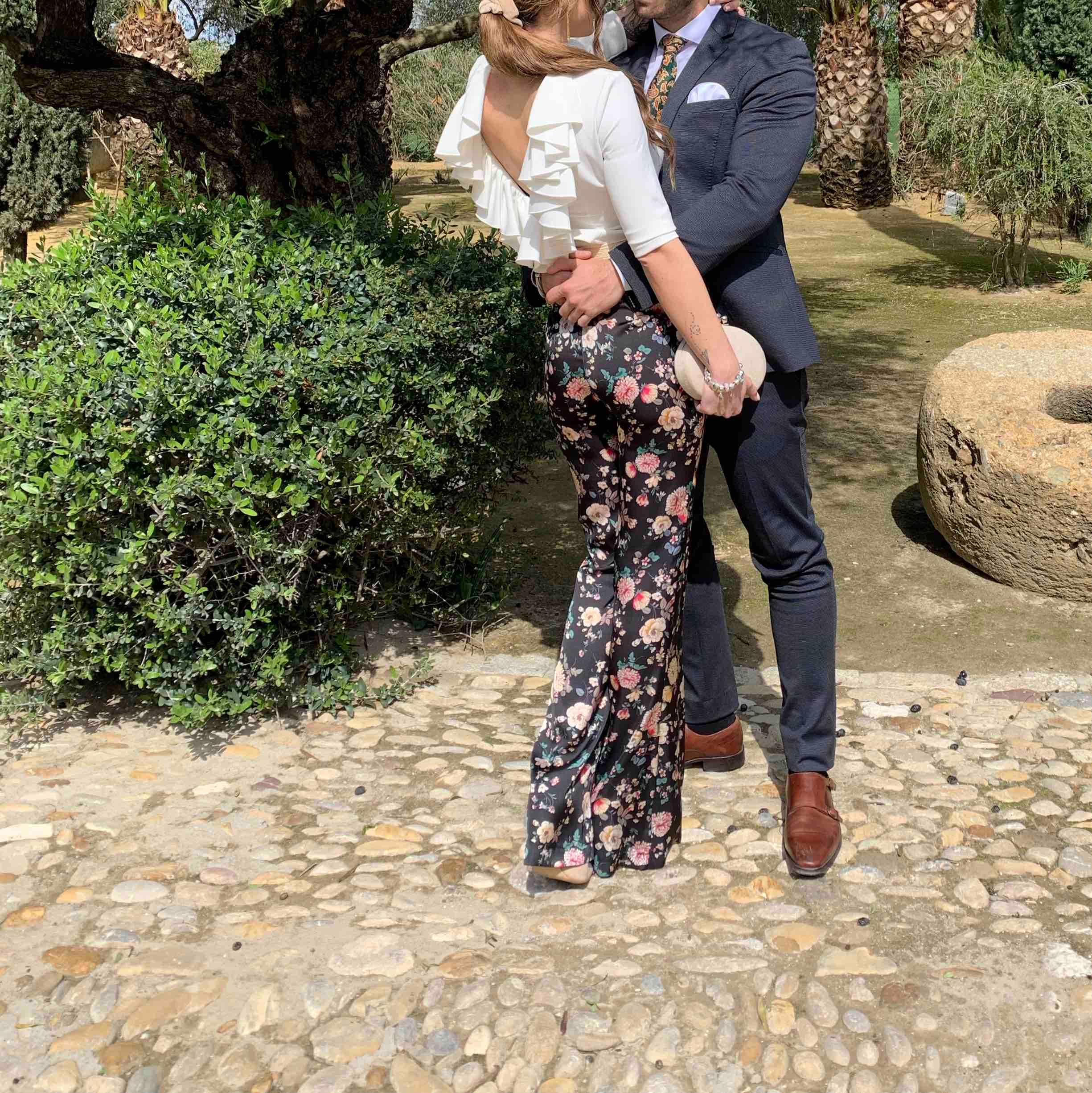 Conjunto pantalón y camisa Cos — foto 1 de 2