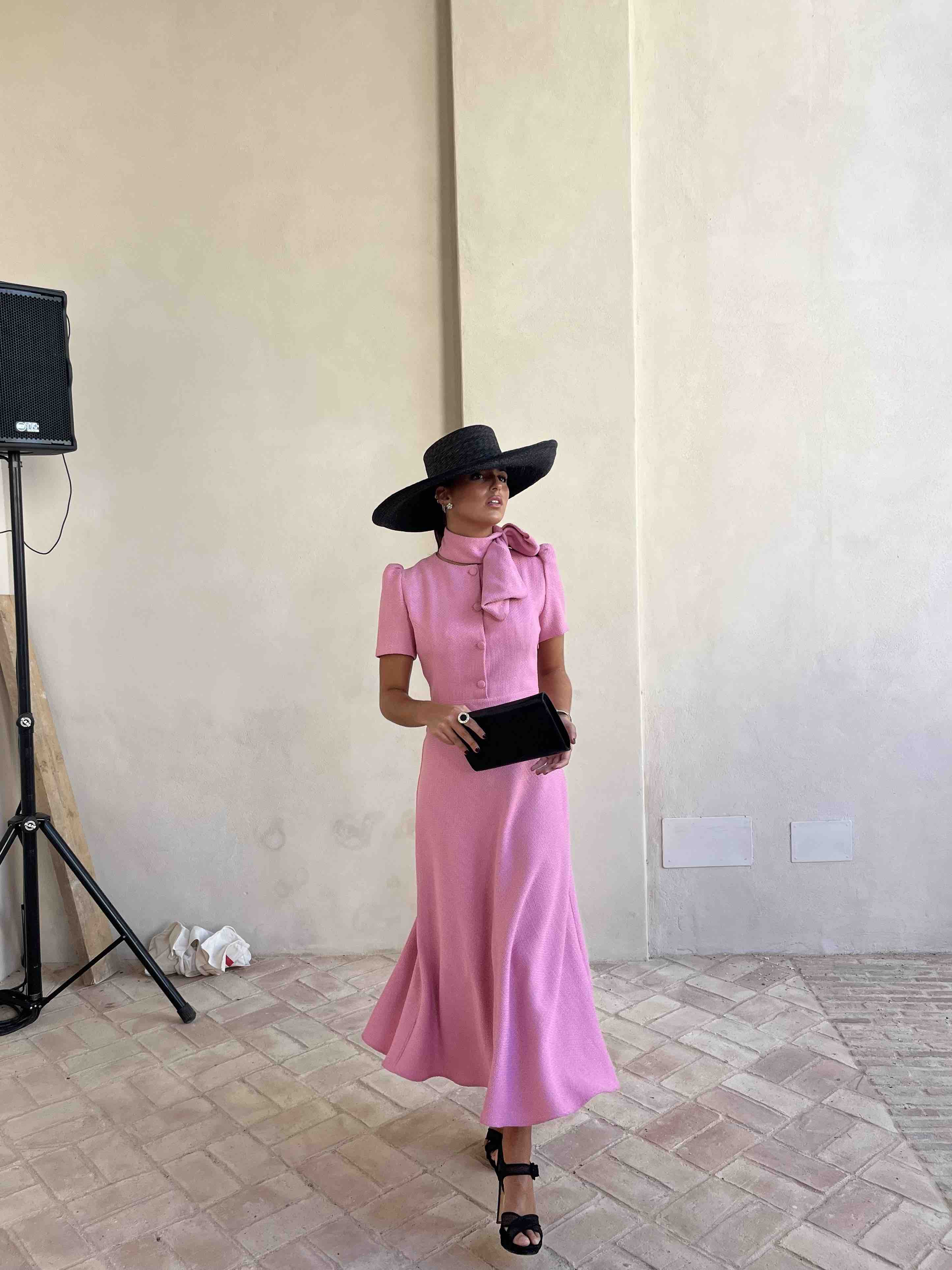 Vestido rosa elegante Coosy — foto 1 de 4