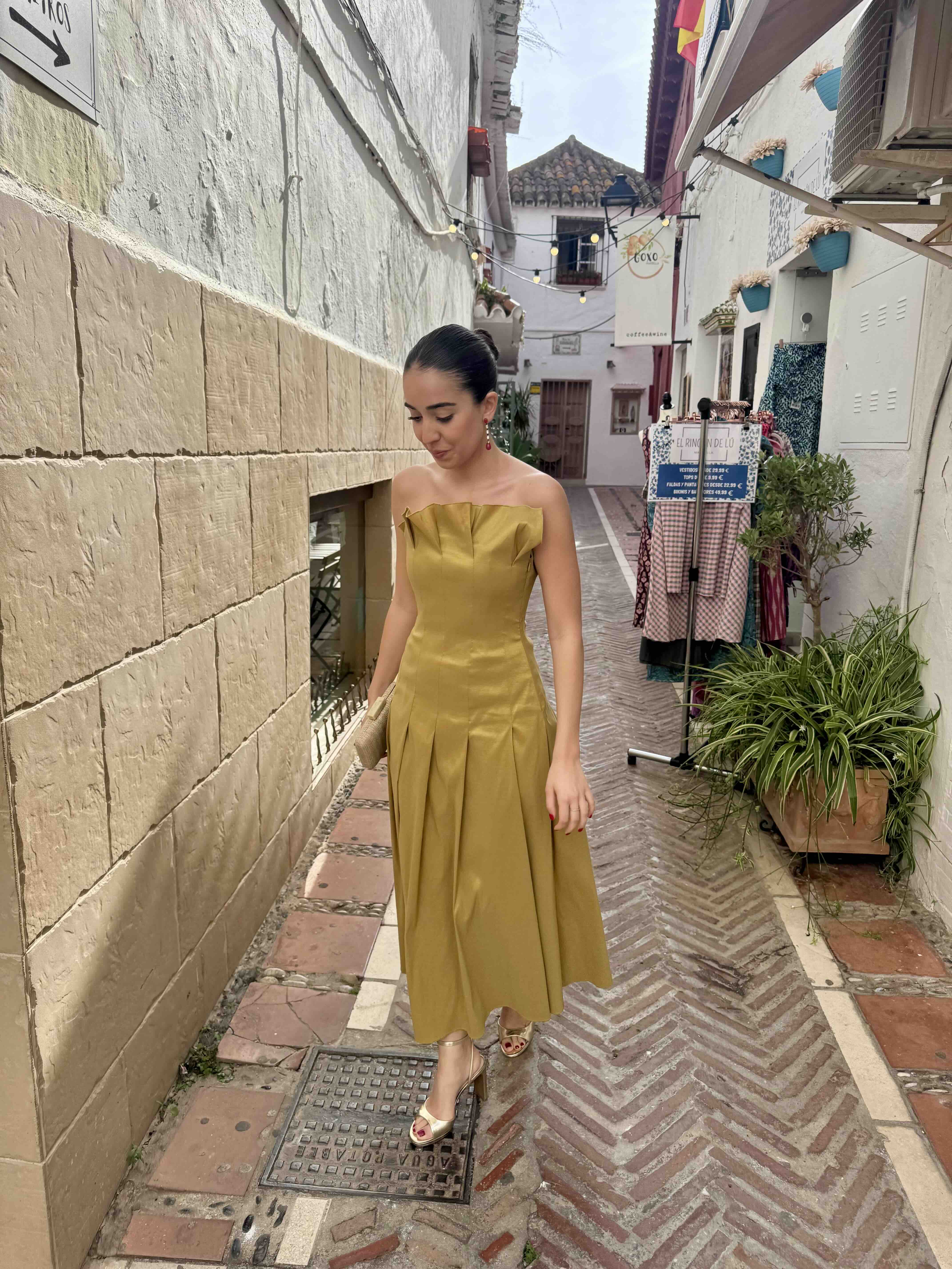 Vestido midi Bimani Oliva — foto 1 de 4