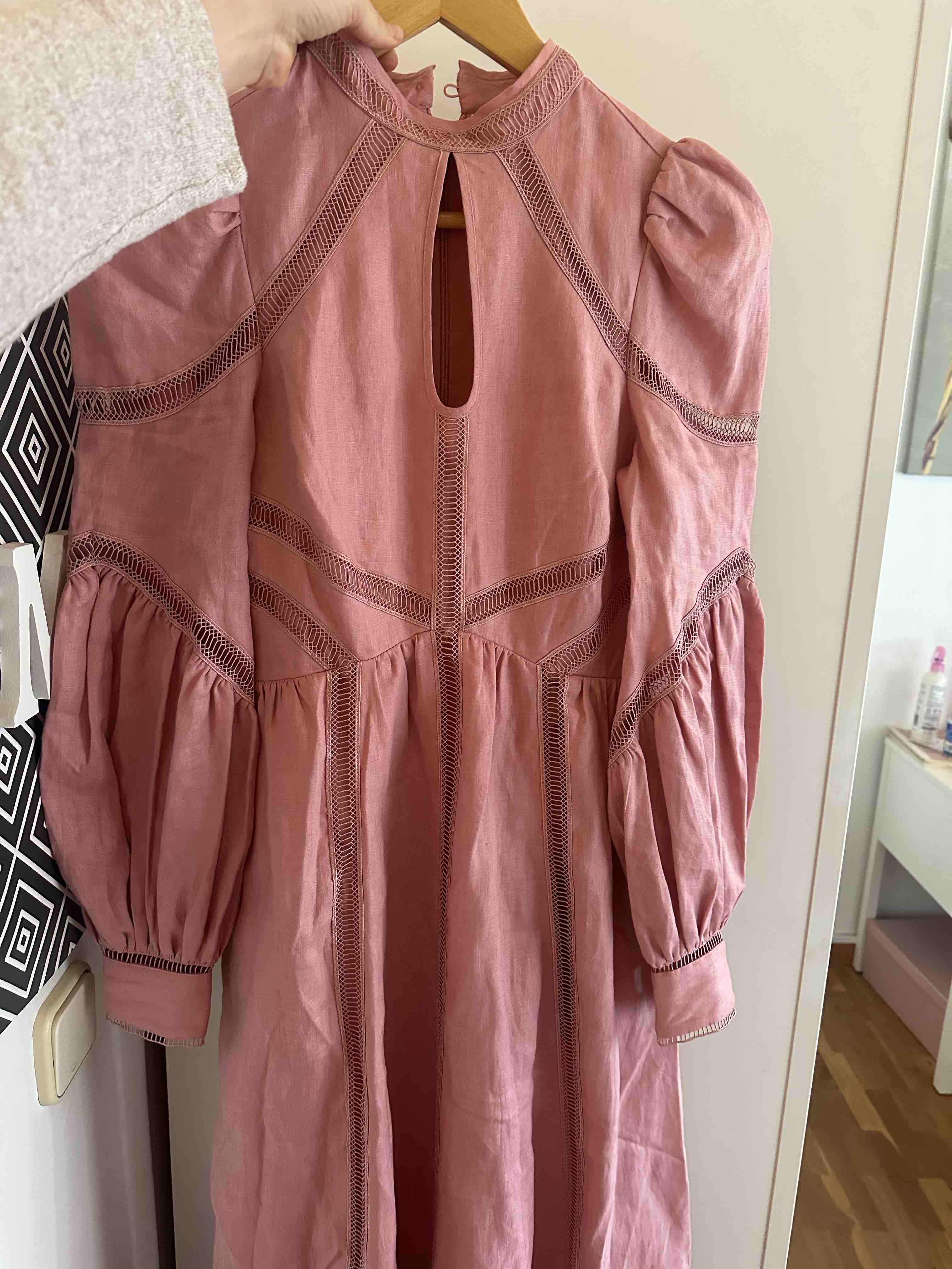 Vestido invitada rosa Ted Baker — foto 3 de 3