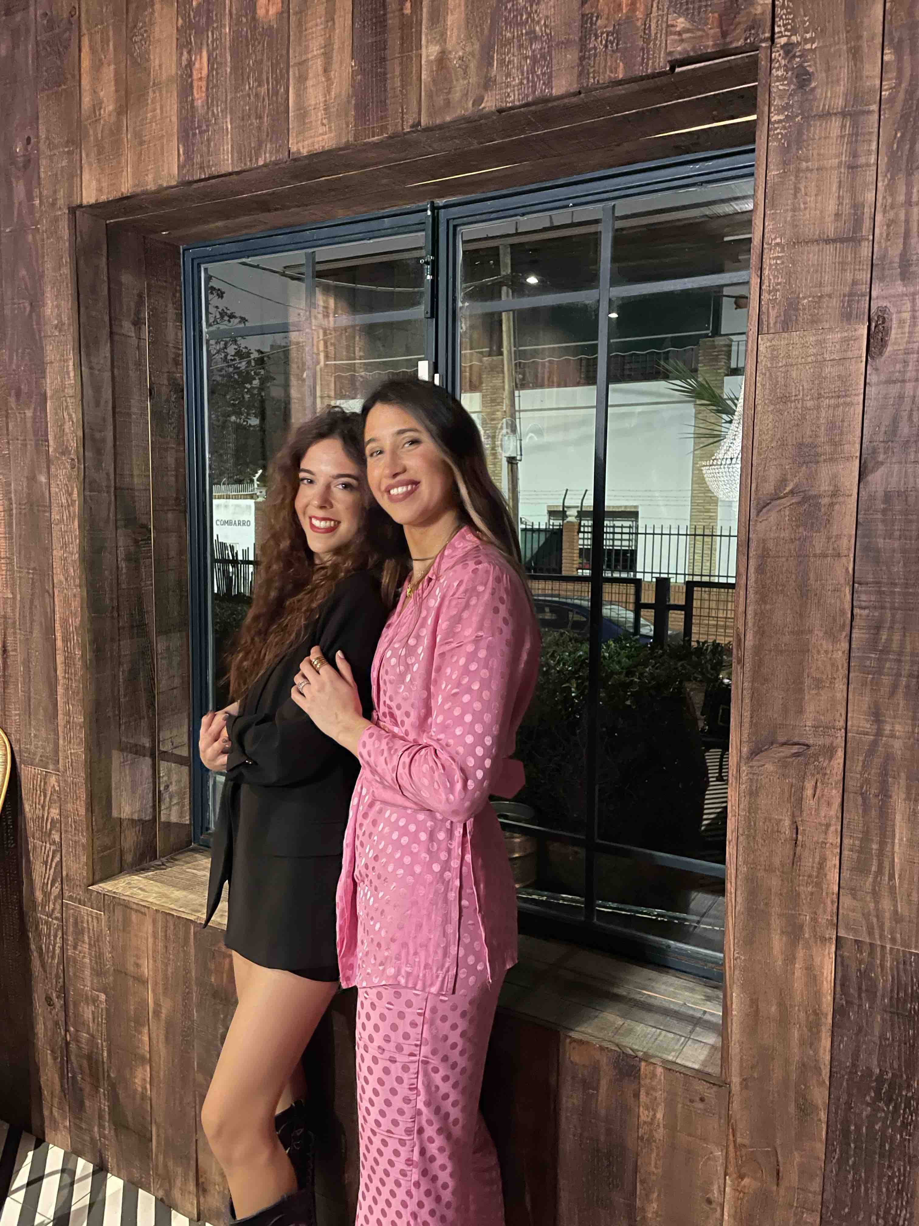 Traje Sophie and Lucie — foto 2 de 3