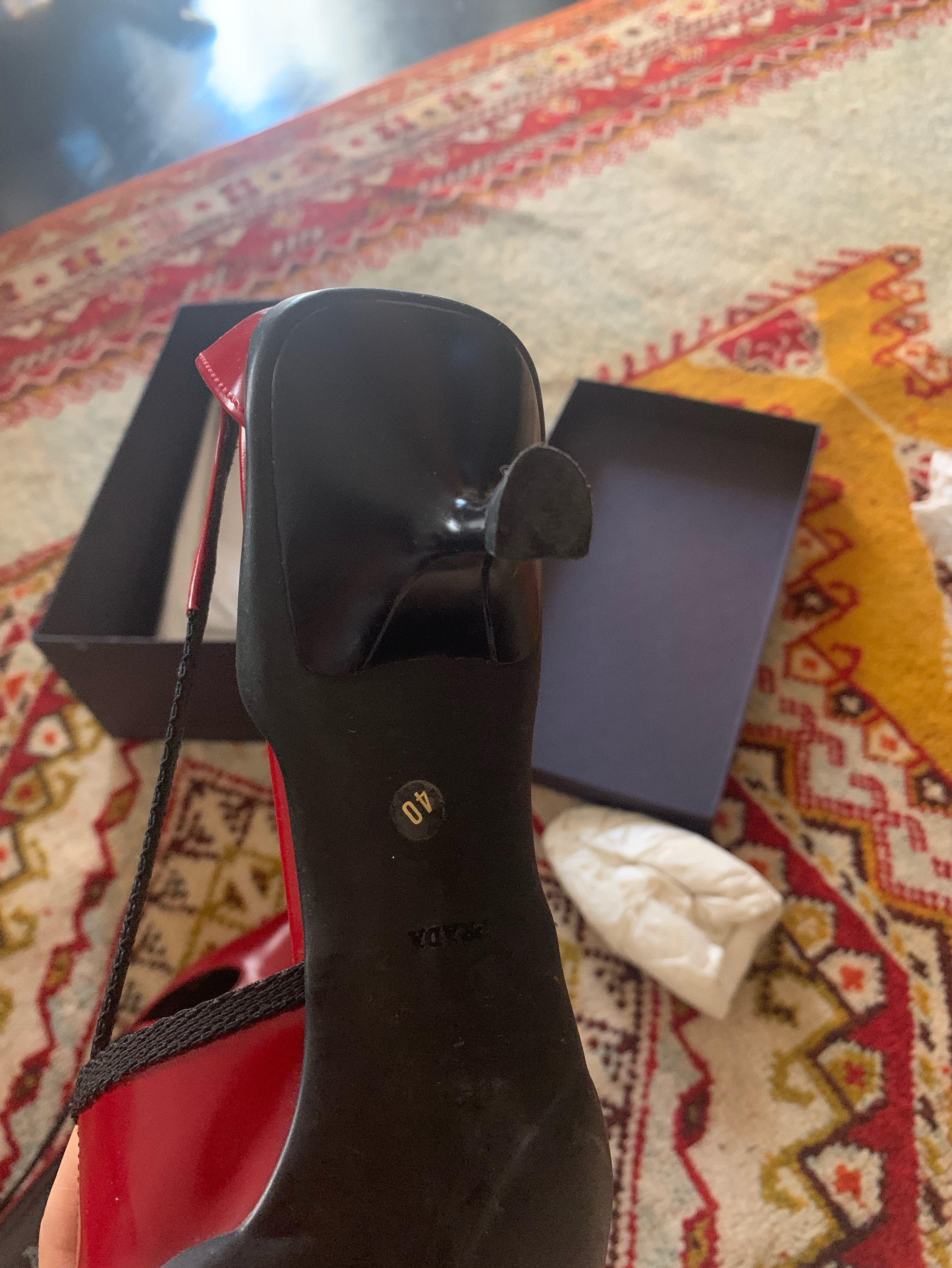tacones vintage Prada — foto 6 de 6