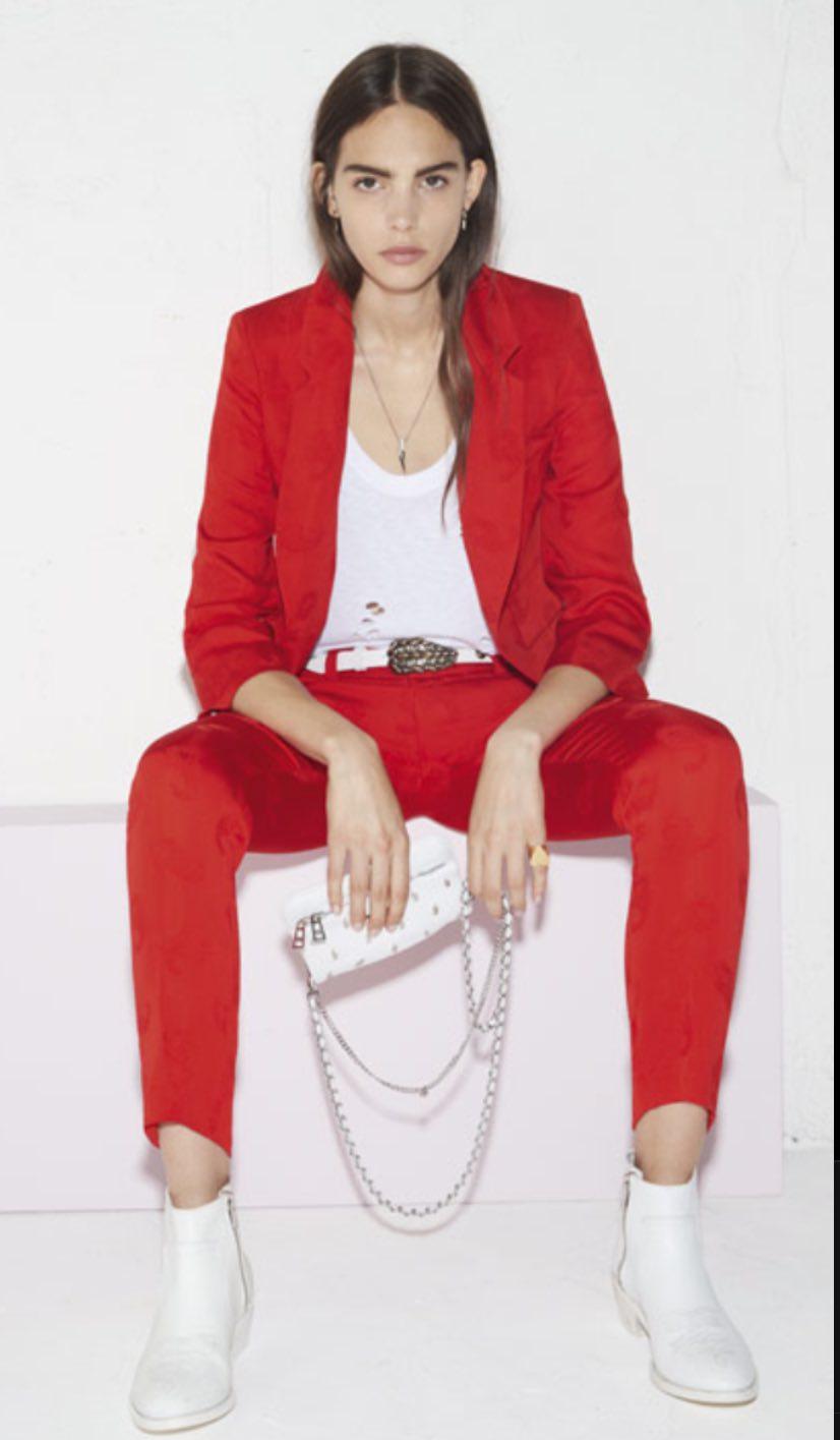 espectacular traje rojo Zadig & Voltaire — foto 1 de 4