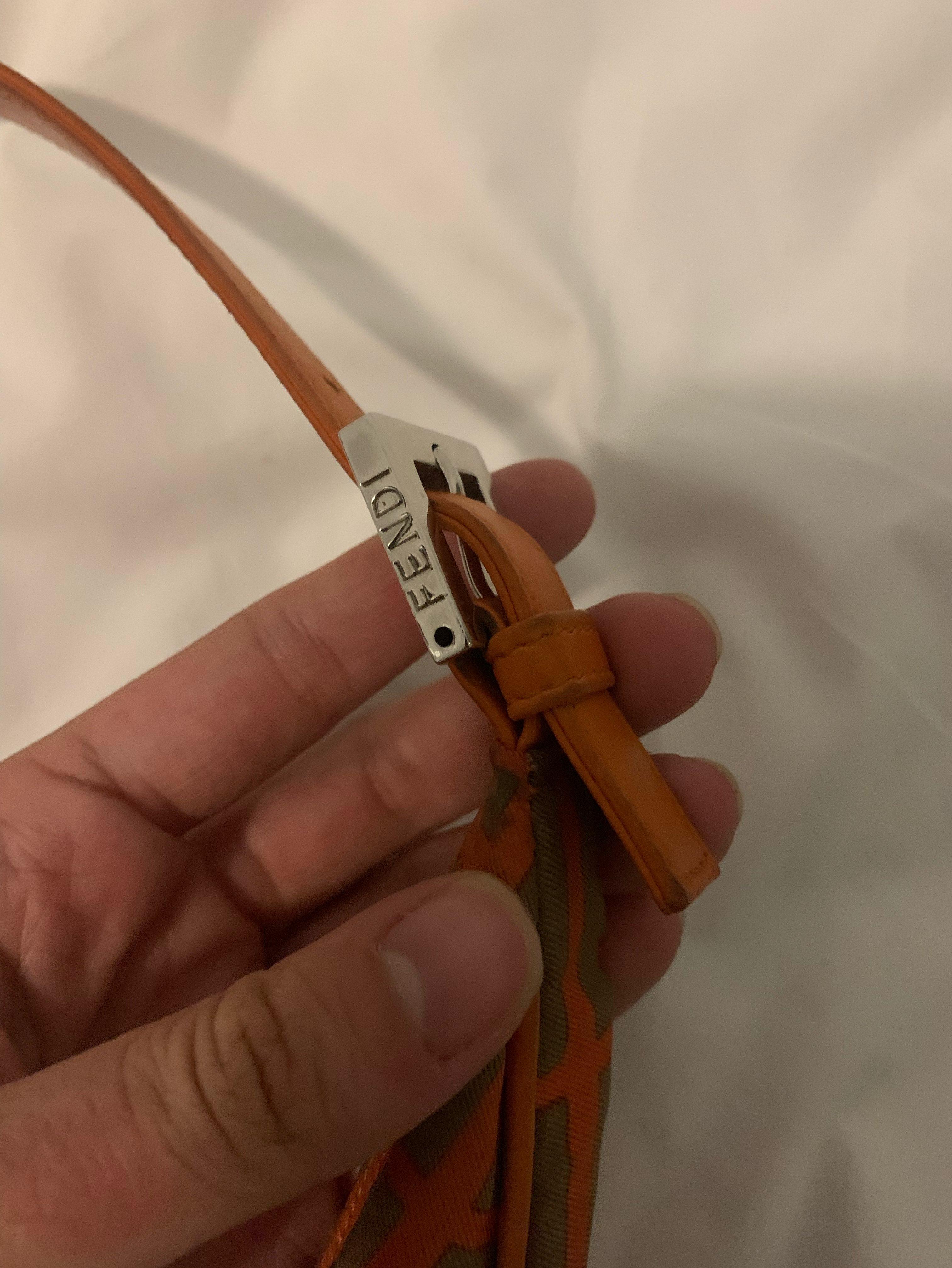 bolso de fendi — foto 3 de 4