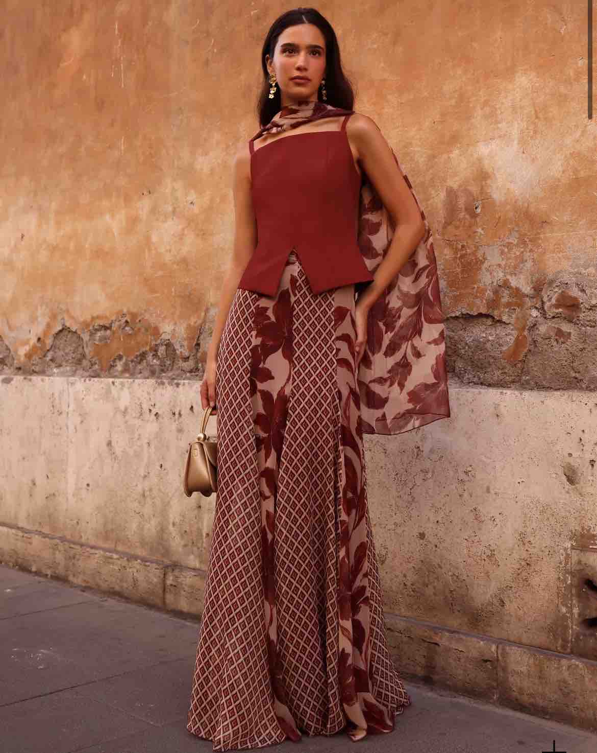 Conjunto floral granate Miphai — foto 1 de 4