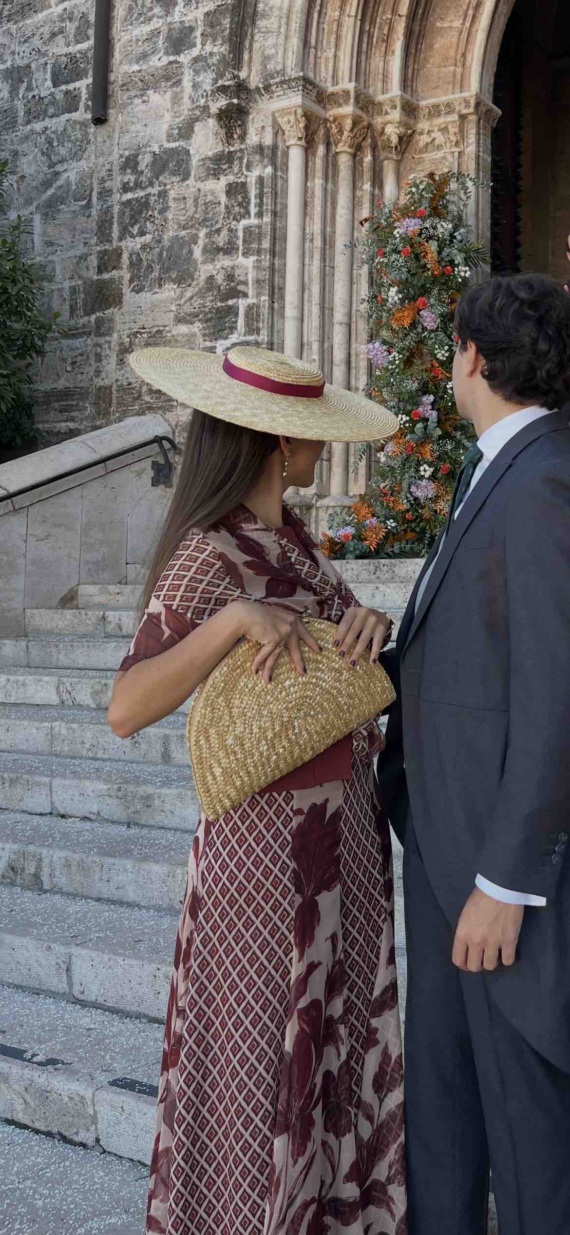 Conjunto floral granate Miphai — foto 2 de 4