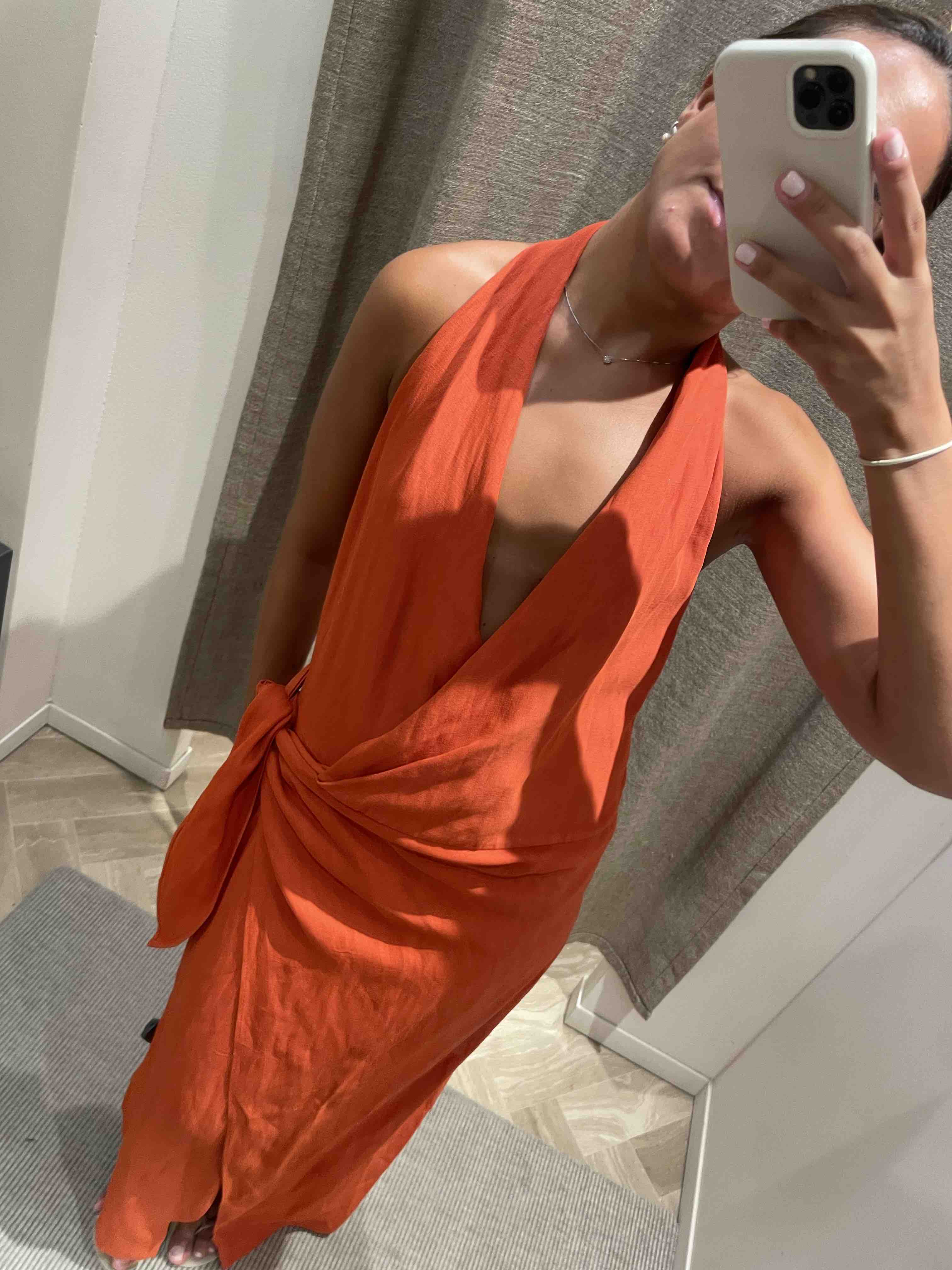 Vestido Massimo Dutti naranja y rojo, talla S, en alquiler — foto 1 de 5