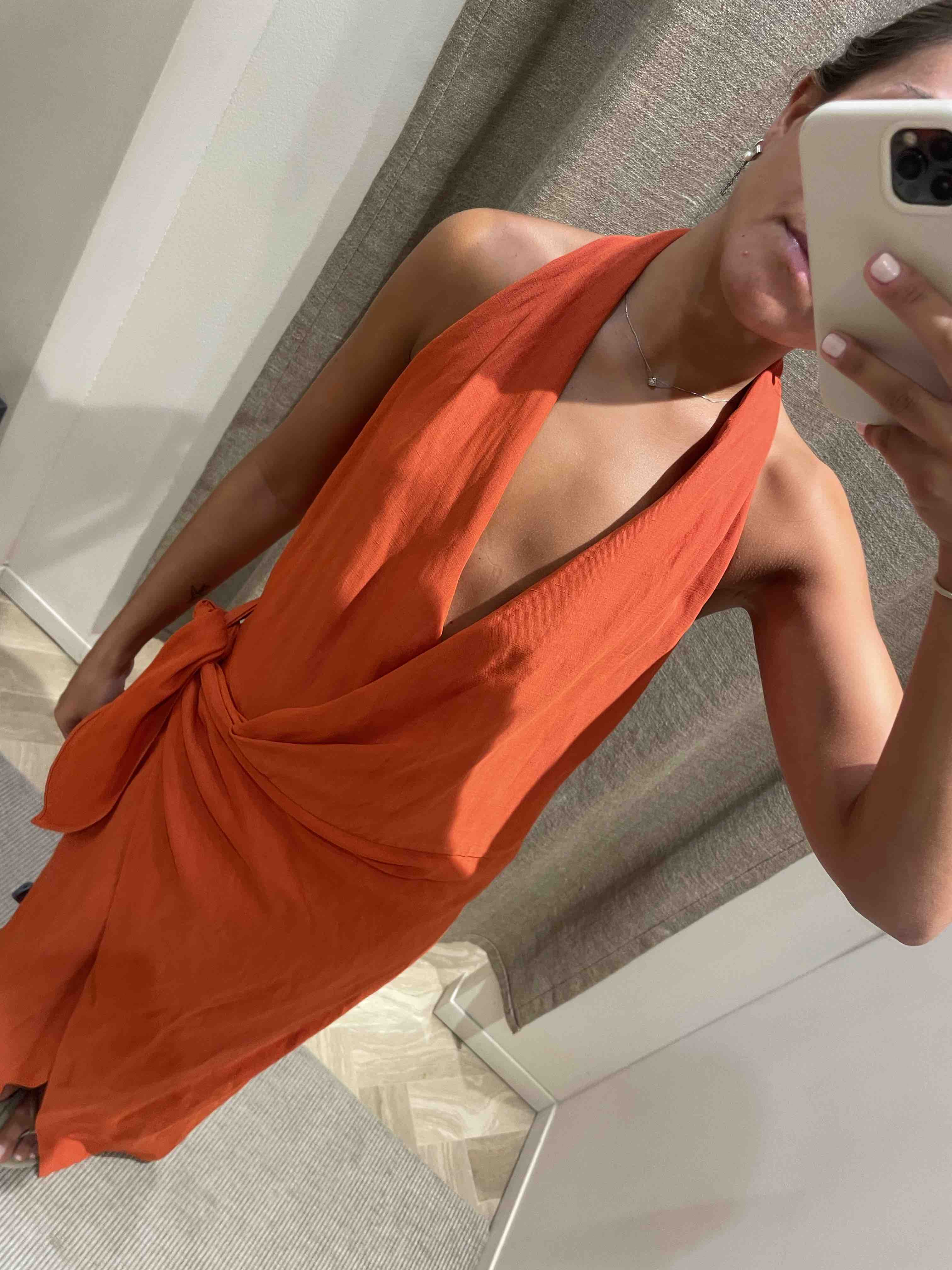 Vestido Massimo Dutti naranja y rojo, talla S, en alquiler — foto 2 de 5