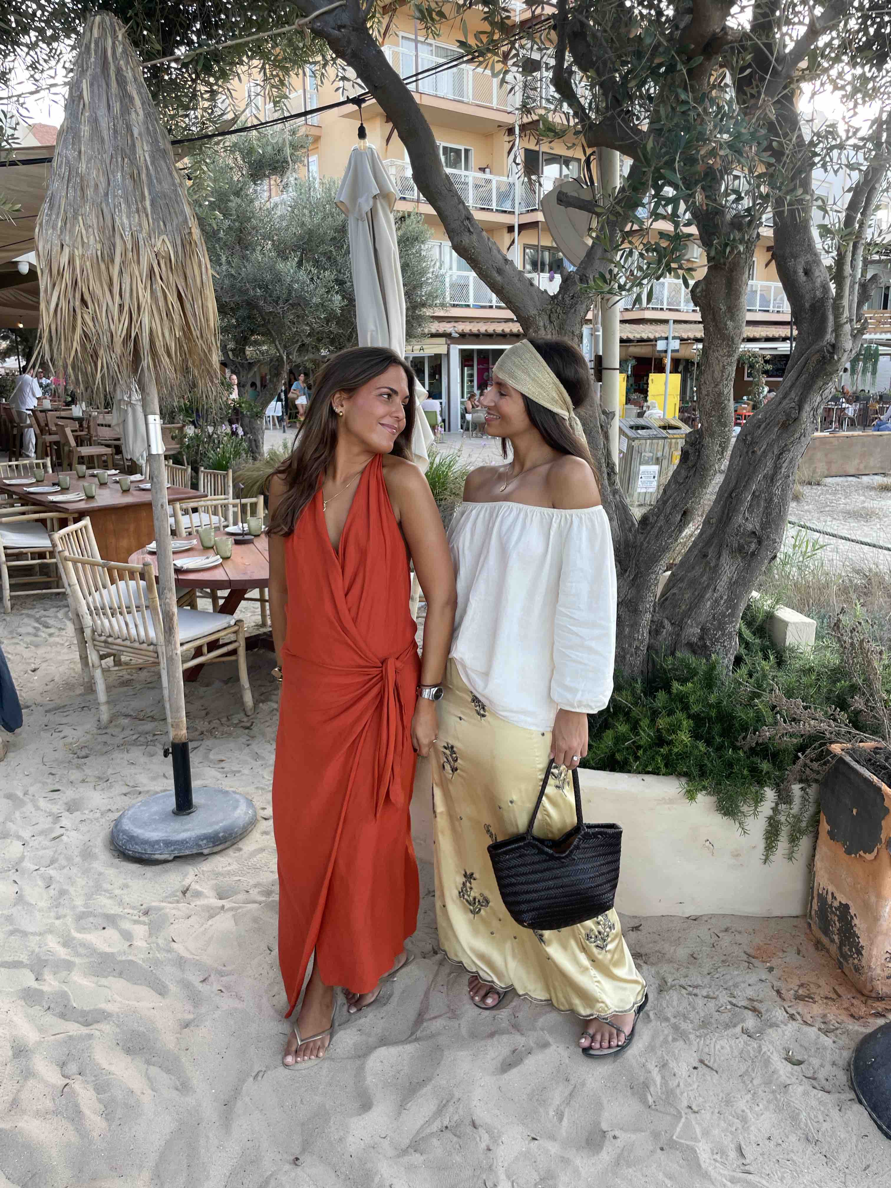 Vestido Massimo Dutti naranja y rojo, talla S, en alquiler — foto 5 de 5