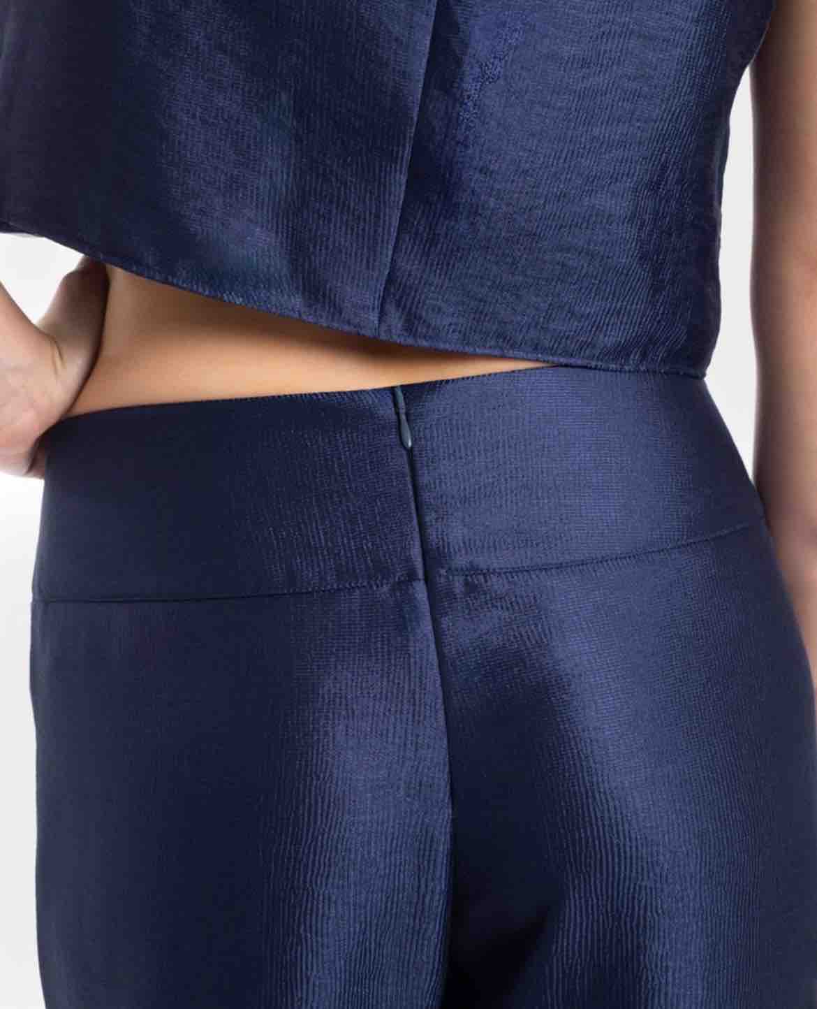 conjunto ideal para invitada de todo tipo The Are — foto 2 de 4
