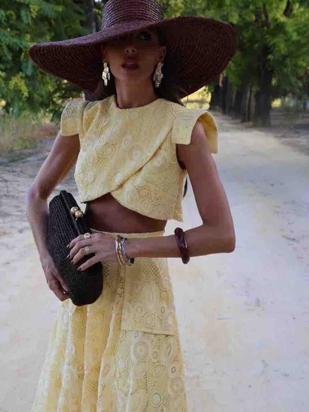 Conjunto dos piezas Rocio Osorno — foto 2 de 6