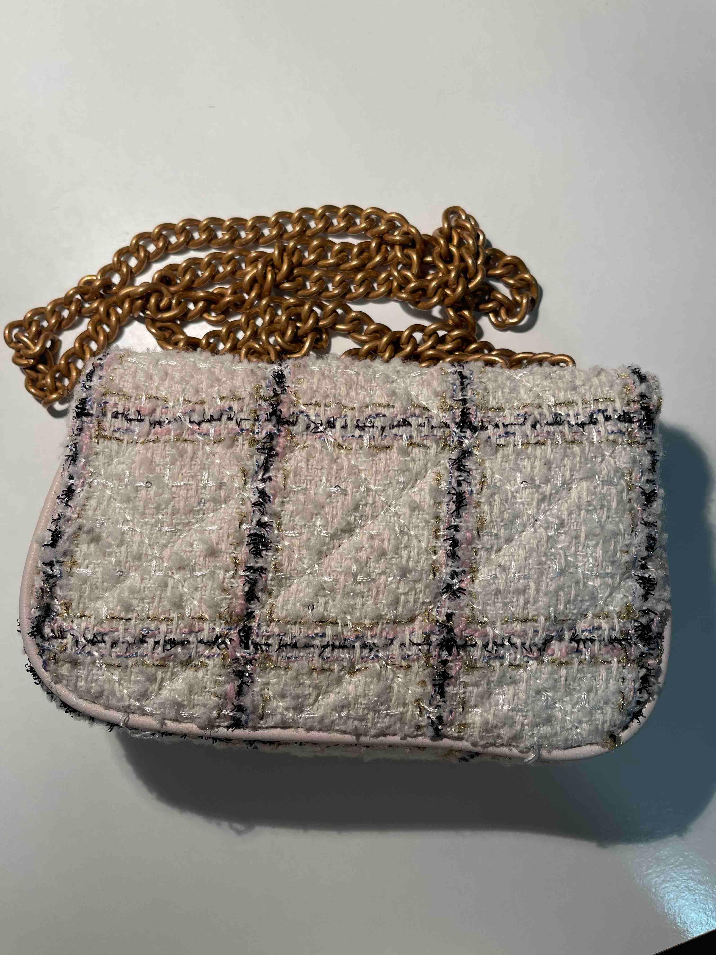 Bolso GUESS — foto 2 de 4
