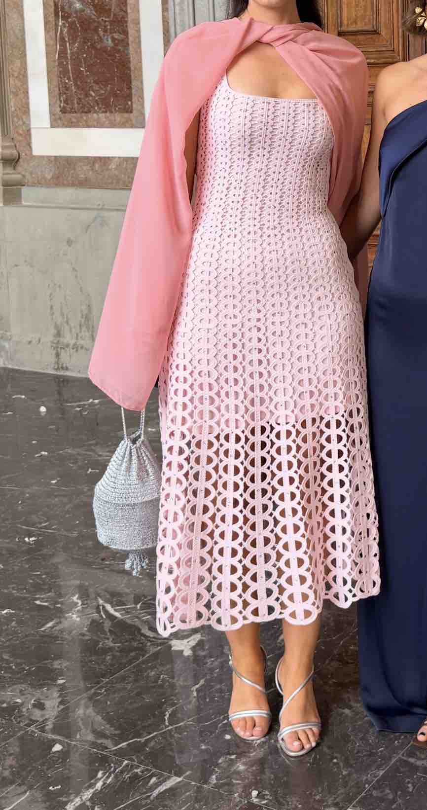 Vestido rosa midi strass Maje — foto 1 de 4