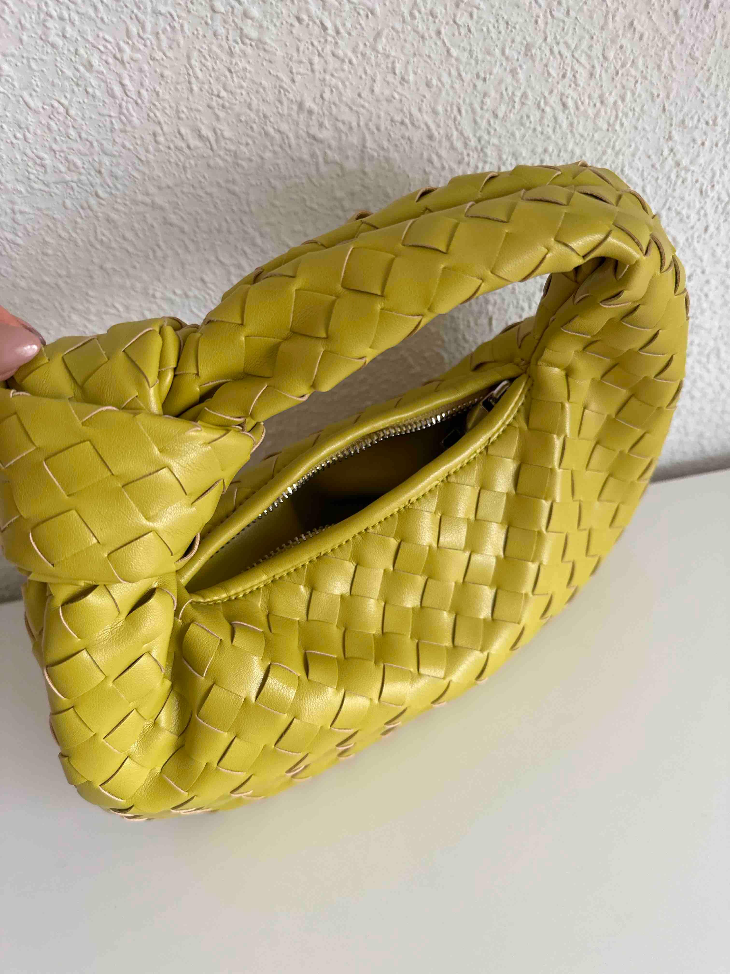 Chic Knot Clutch — foto 3 de 4