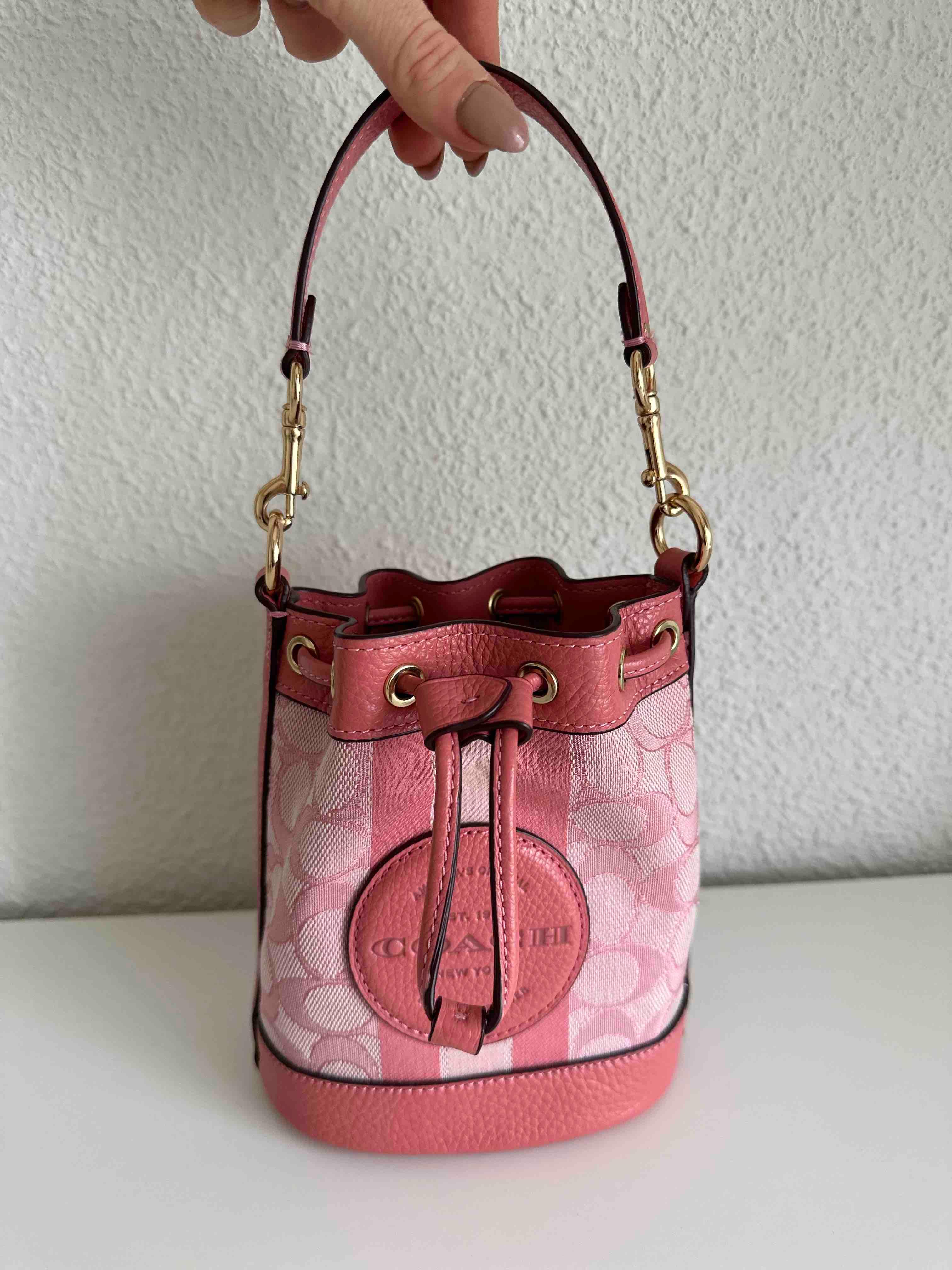 Coach Mini Bucket Bag COACH. — foto 1 de 5