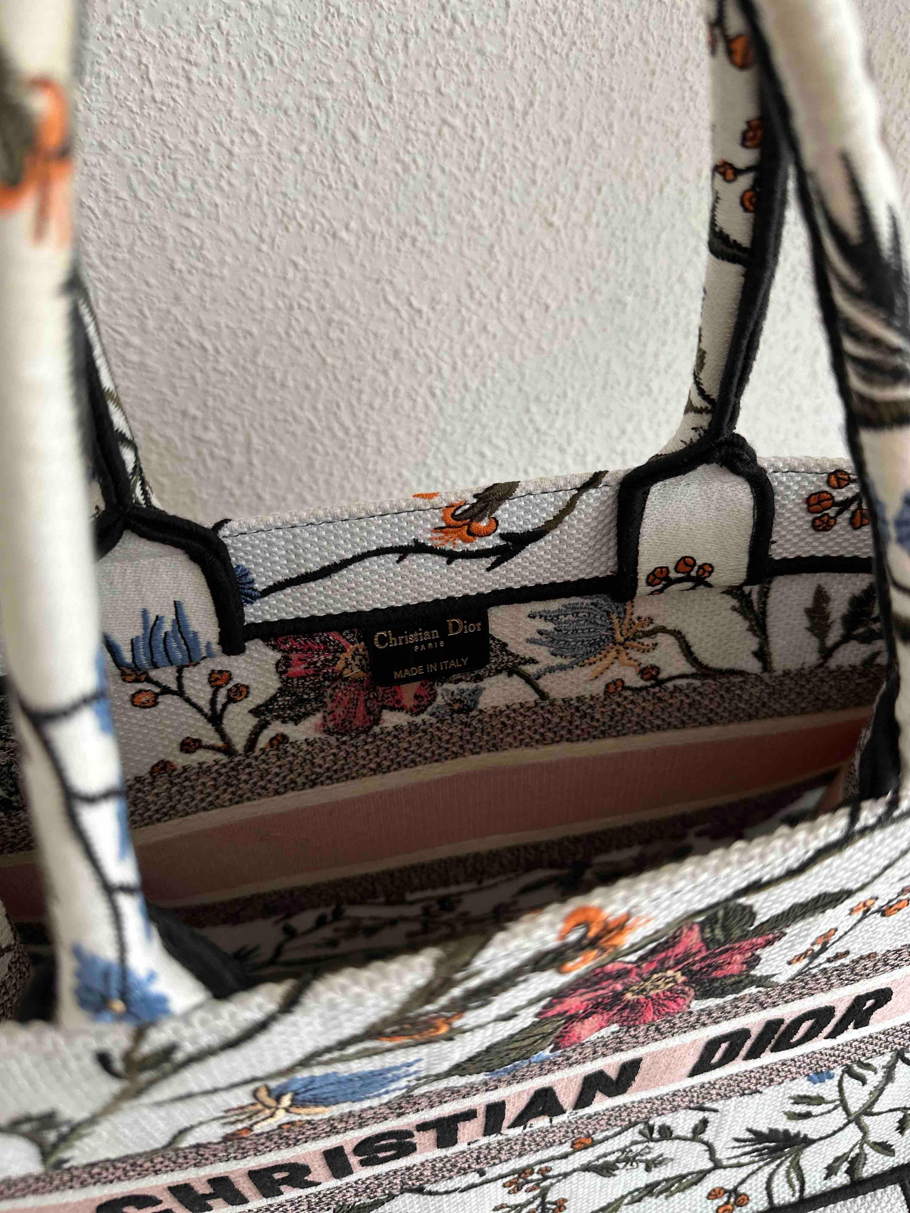 Dior Book Tote — foto 3 de 4