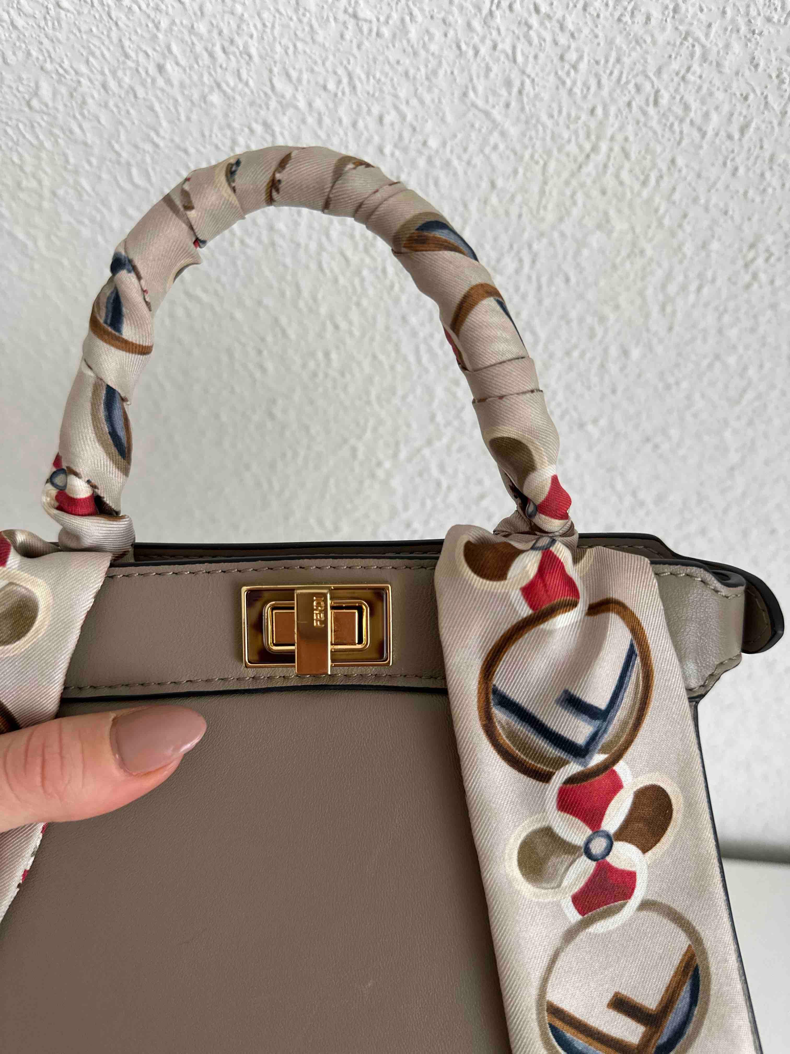 Fendi Peekaboo Mini — foto 4 de 5
