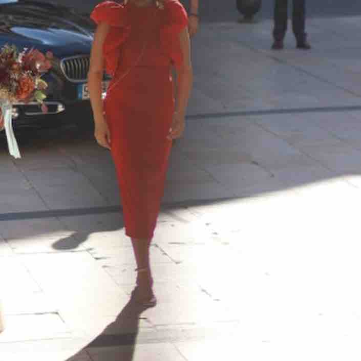 Vestido de boda de Matilde Cano. Color rojo/coral — foto 5 de 5
