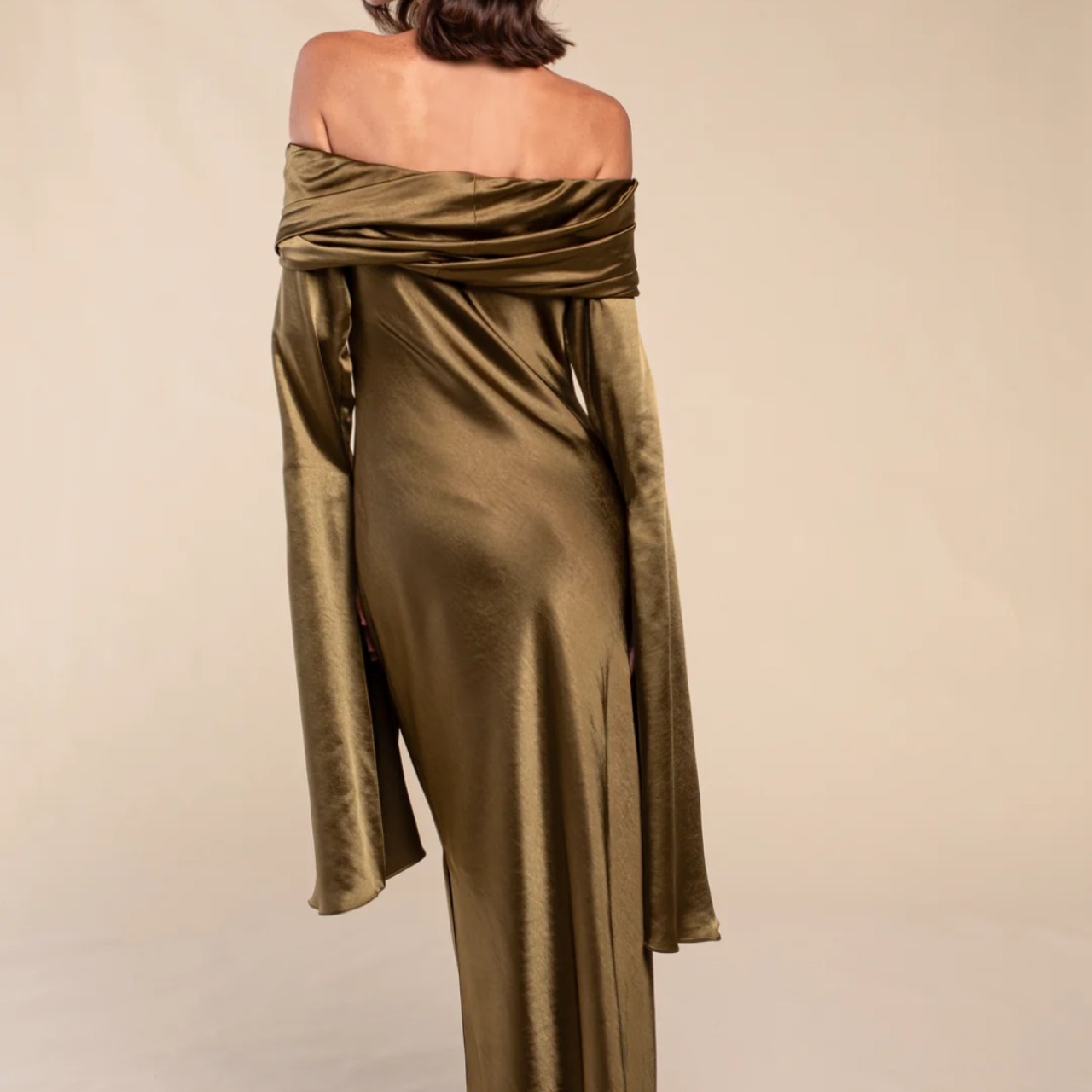 Vestido Silvana Verde Oliva - Elena Moore — foto 2 de 3