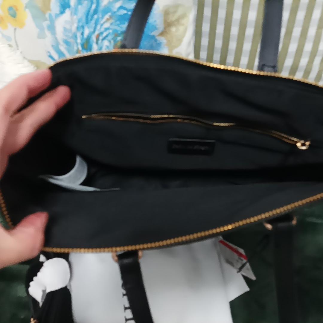 Bolso cómodo y pequeño ideal para no ir tan cargada. Pedro del Hierro — foto 3 de 5
