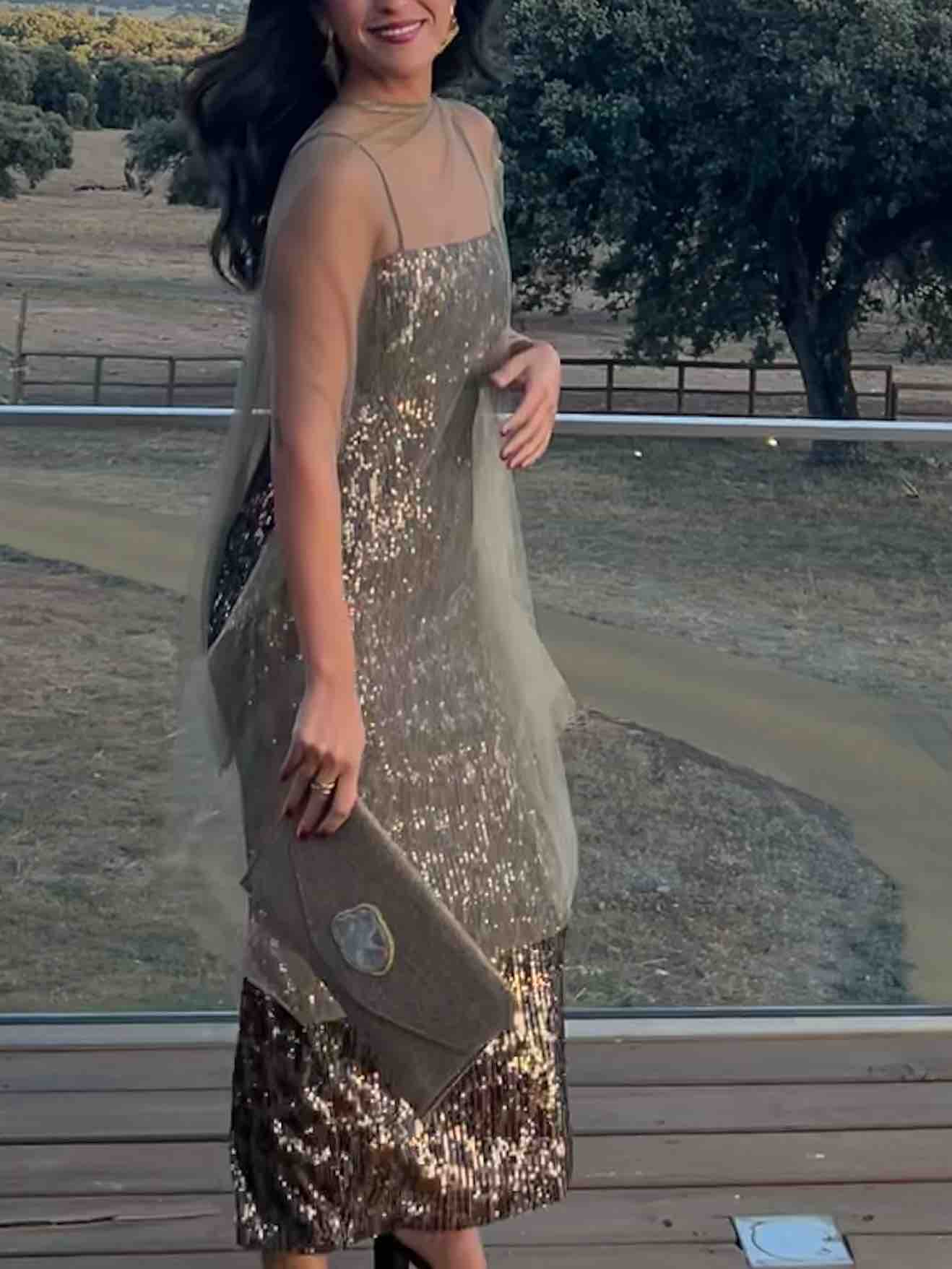 Vestido bimani — foto 1 de 2