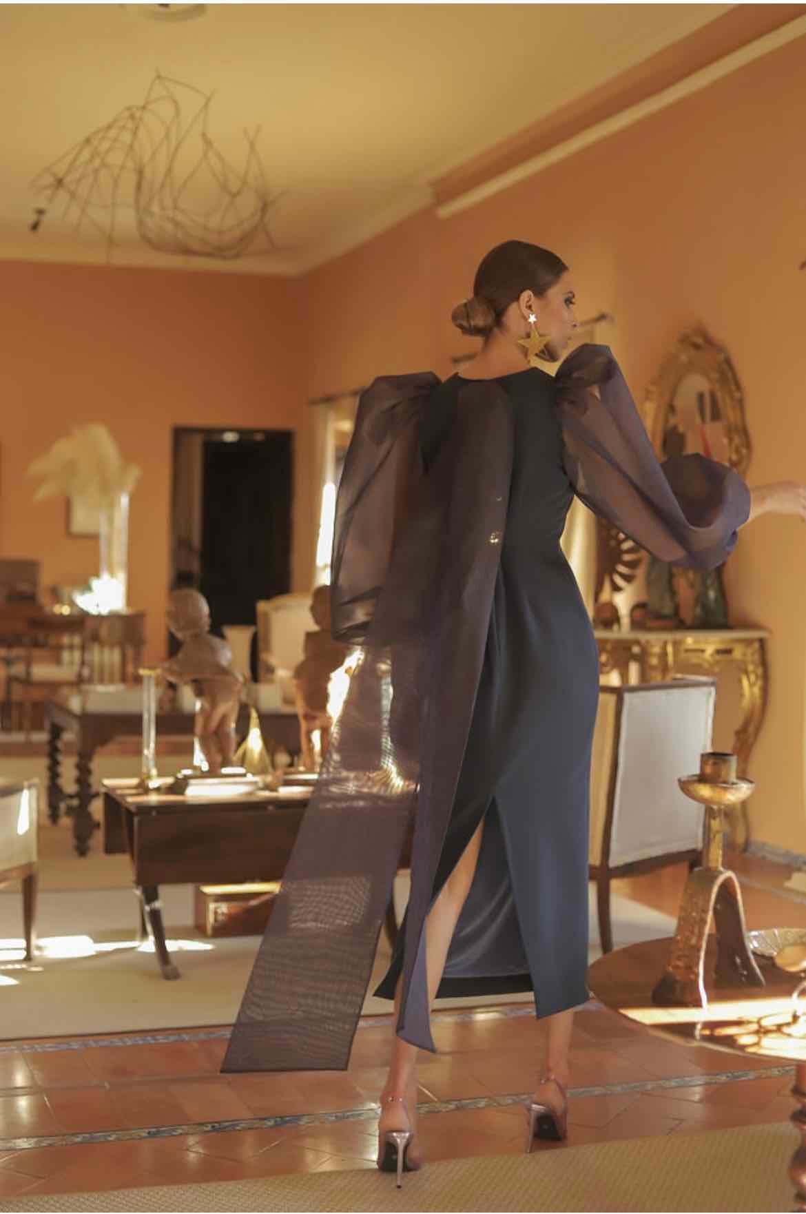 Vestido de satén Cayetanabycondes — foto 1 de 6