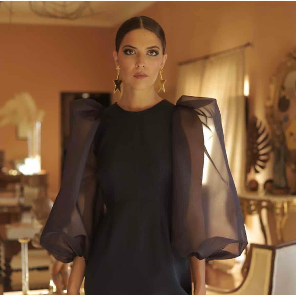 Vestido de satén Cayetanabycondes — foto 4 de 6