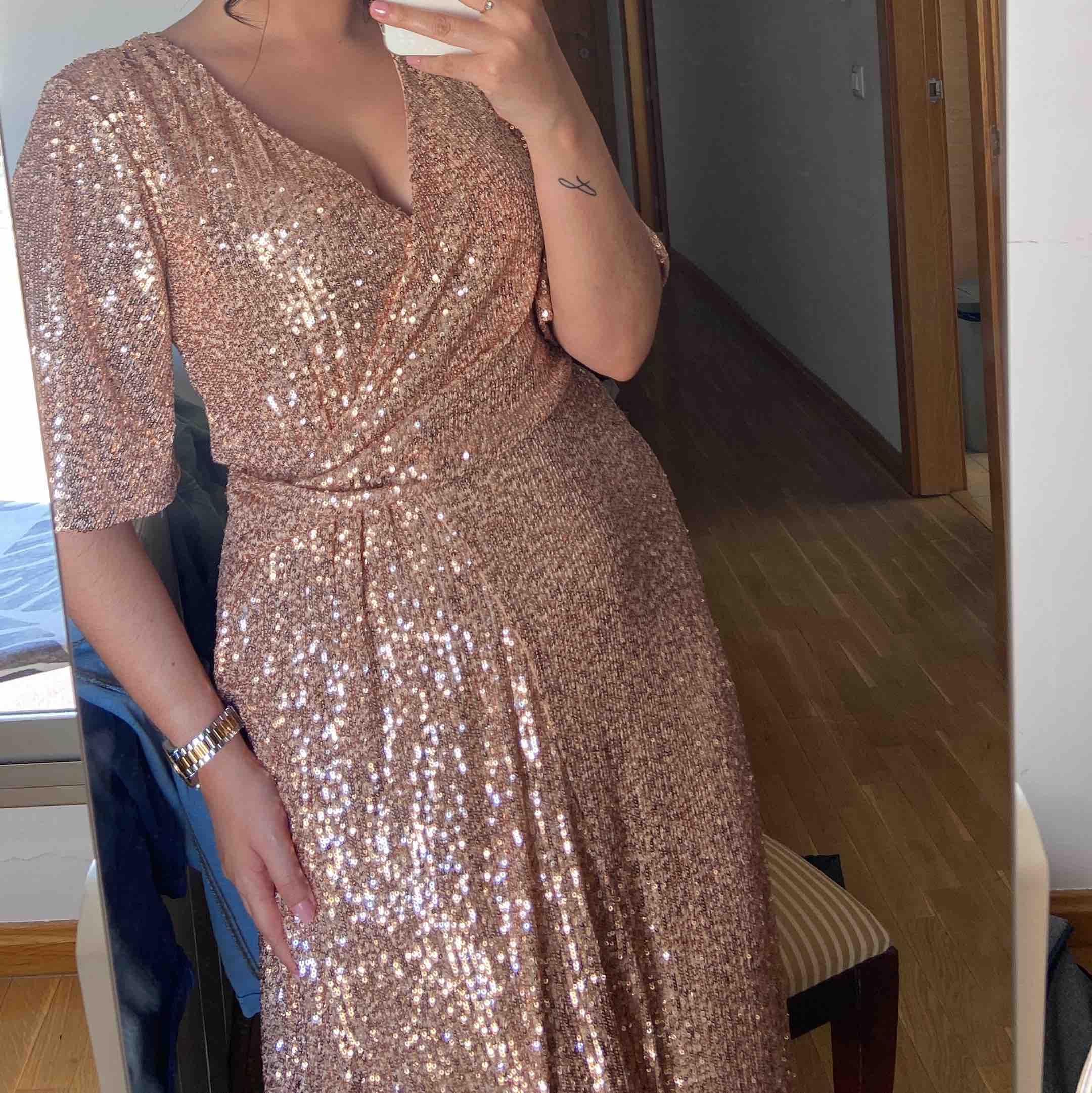 Vestido PDH Pedro del Hierro — foto 1 de 2