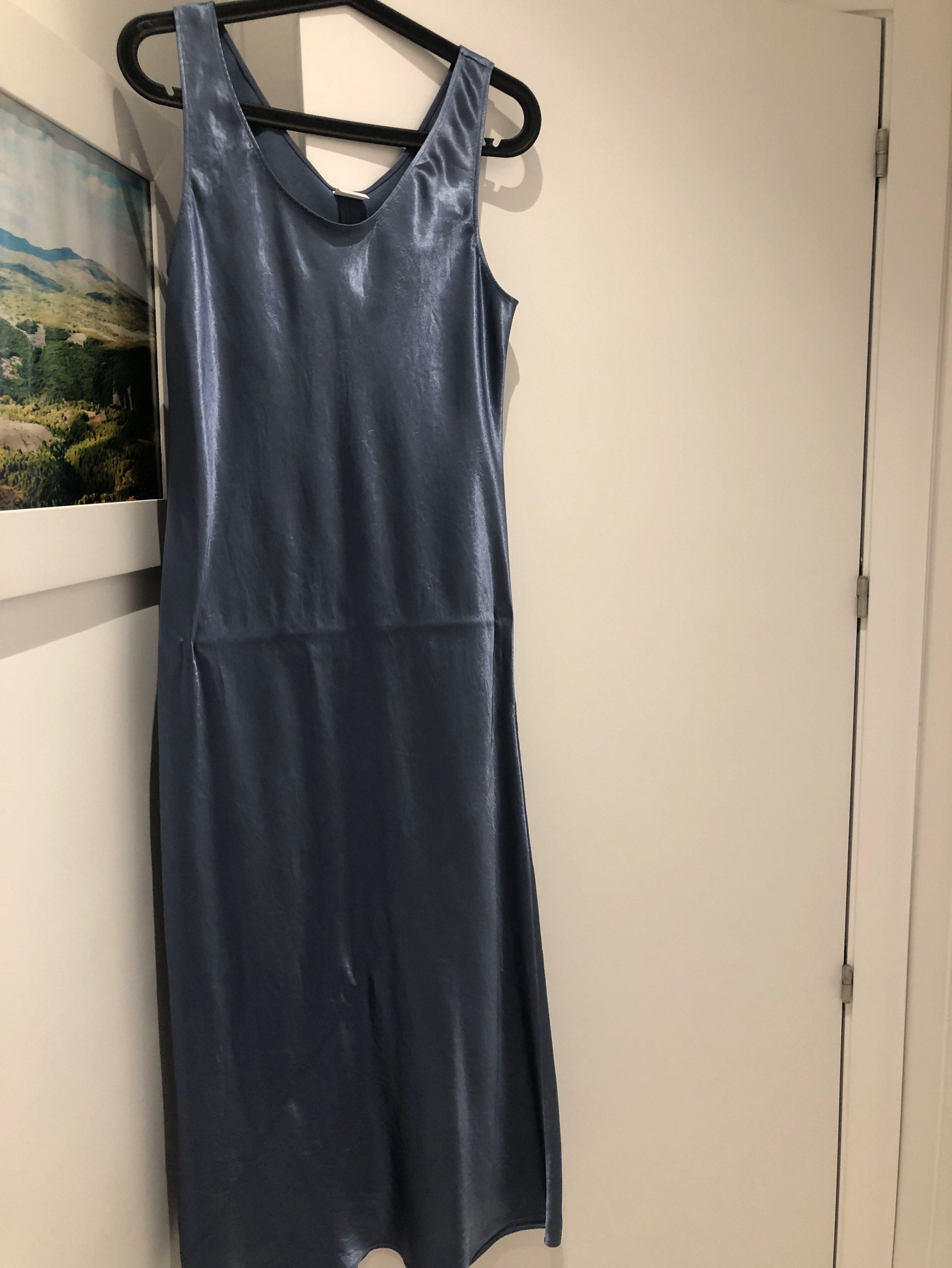 Vestido de raso azul Max Mara — foto 1 de 4