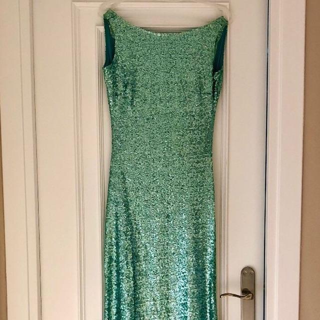 Alquiler VESTIDO LARGO FIESTA LENTEJUELAS JAVIER SIMORRA Javier Simorra | Jointy Alquiler VESTIDO LARGO FIESTA LENTEJUELAS JAVIER SIMORRA Javier Simorra | Jointy