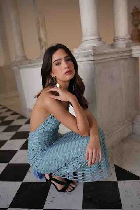 Vestido invitada azul Claw The Label — foto 3 de 6