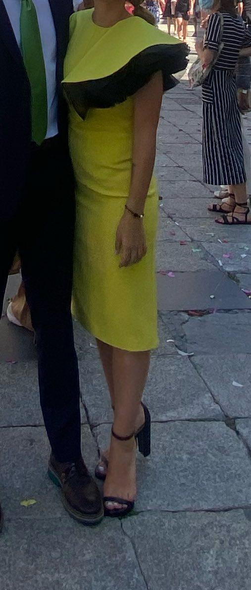 vestido midi volante Loreto Martinez — foto 3 de 4