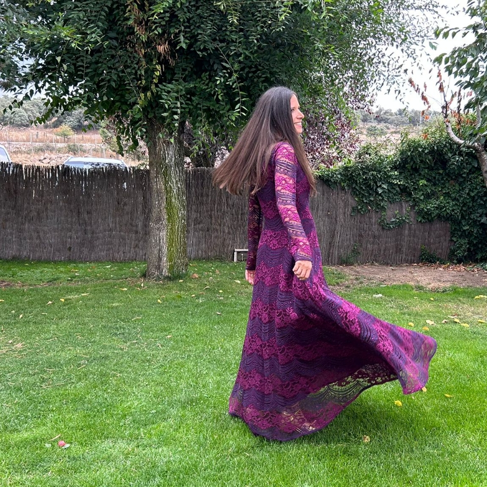 Vestido de encaje burdeos y púrpura Anonyme — foto 3 de 6