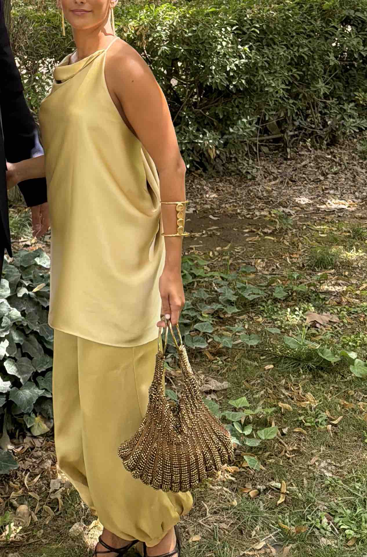 Conjunto amarillo Zara — foto 2 de 3